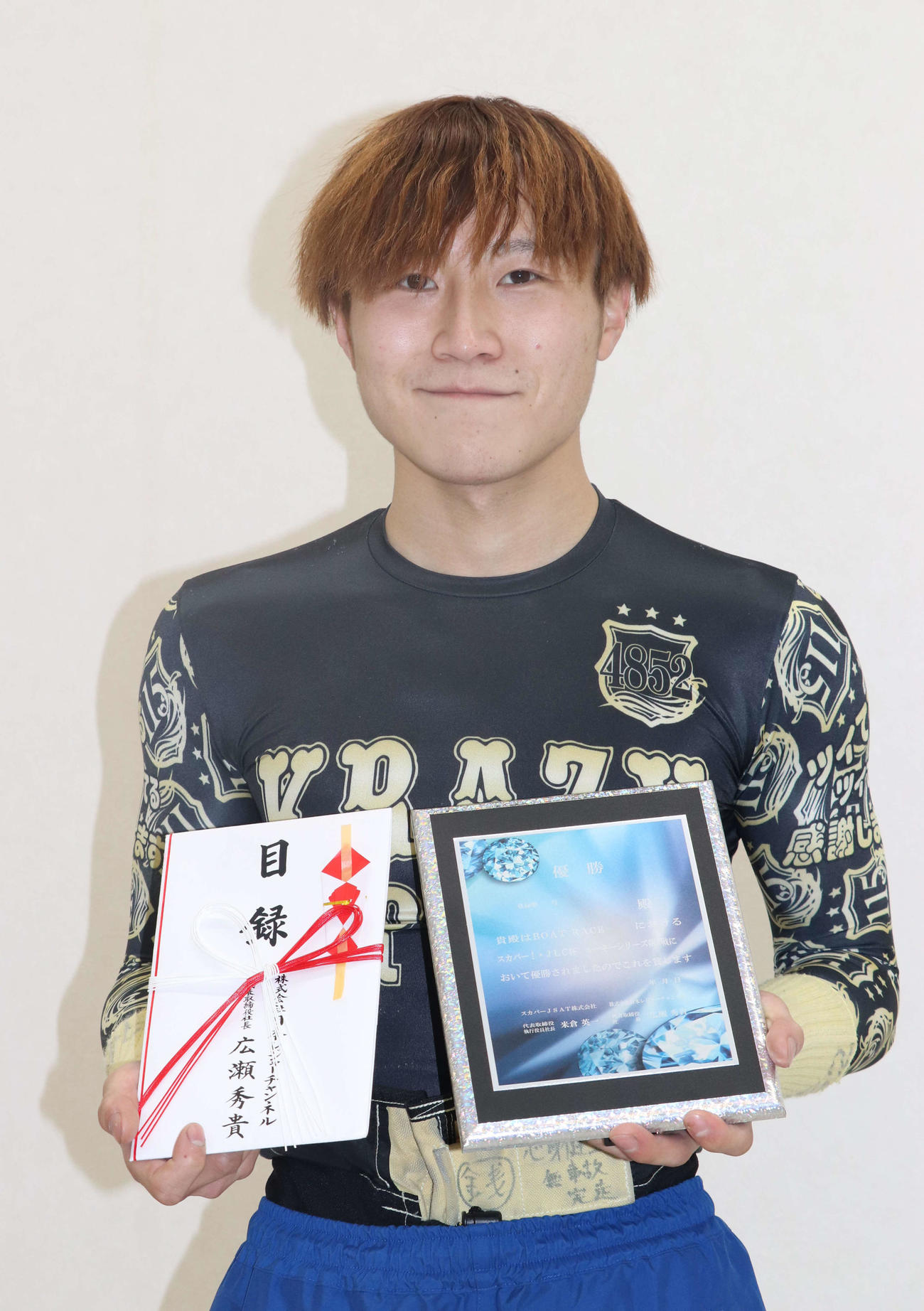 川原祐明がインから逃げてルーキーシリーズ第5戦を制した