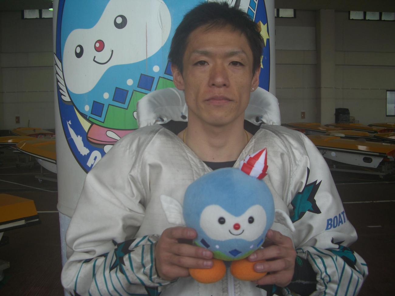 イン逃げ決めて芦屋初優勝を飾った塩田北斗
