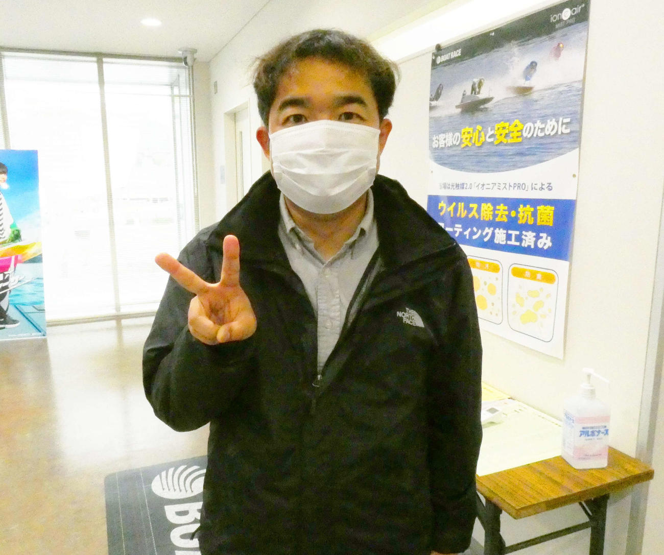 児島ボートの名物アナウンサー椛島健一さん（撮影・前原一樹）