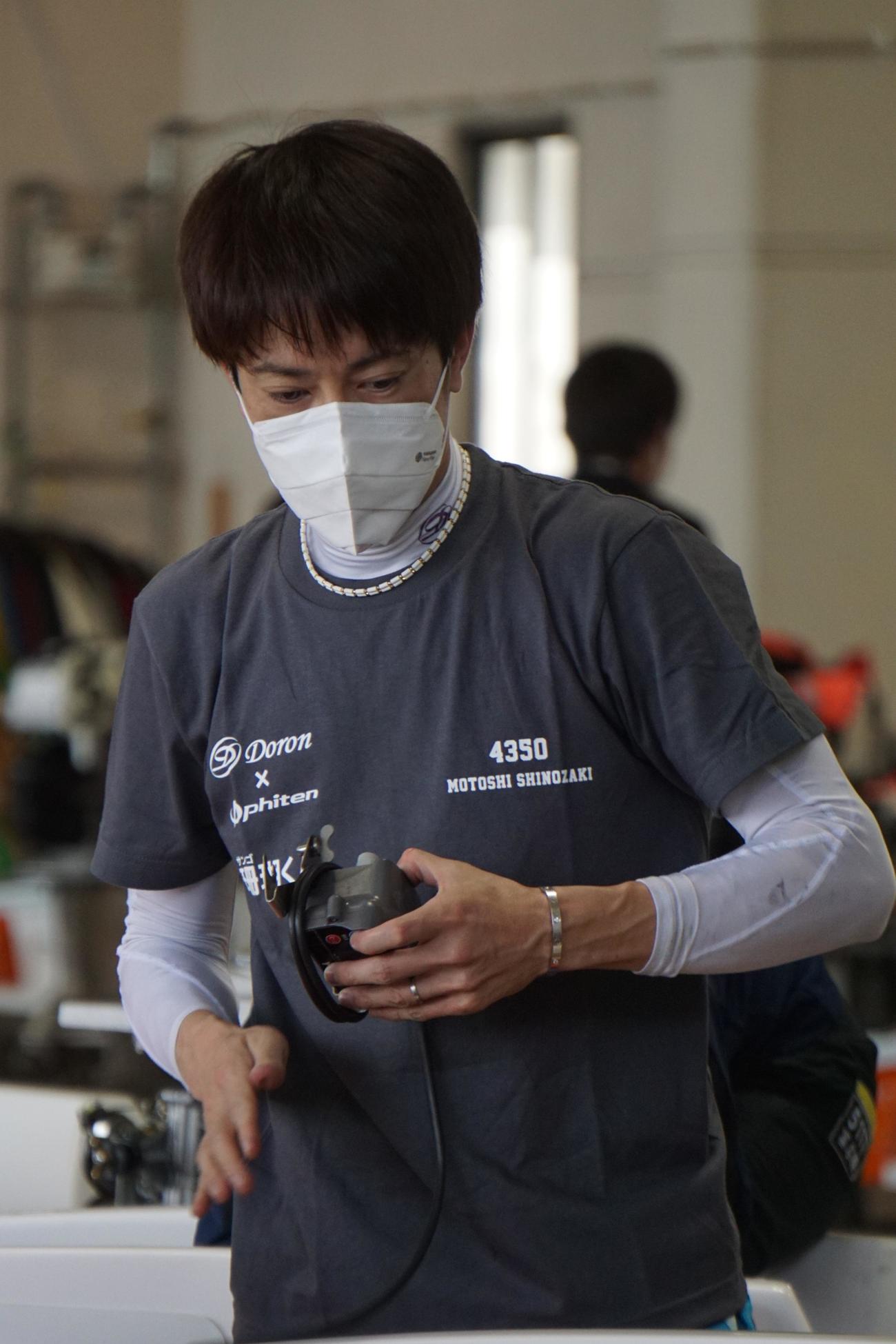 篠崎元志が痛恨のフライングを喫した