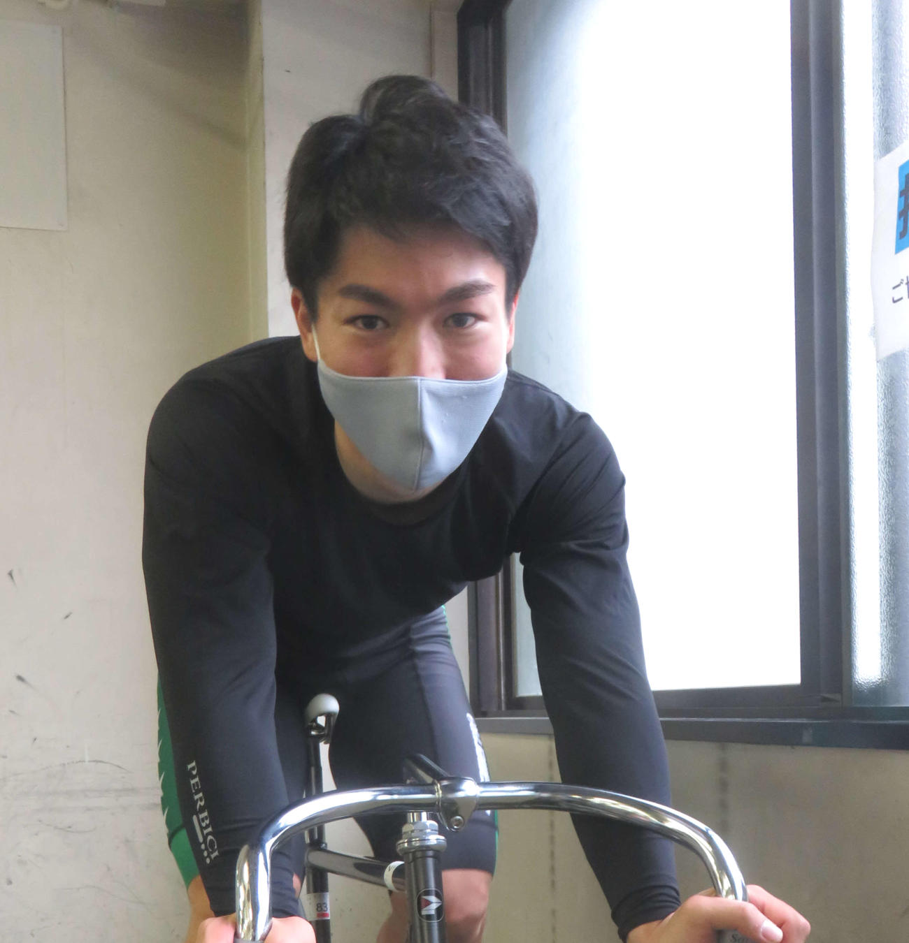 予選の反省を糧に準決に臨む原大智（撮影・栗田文人）