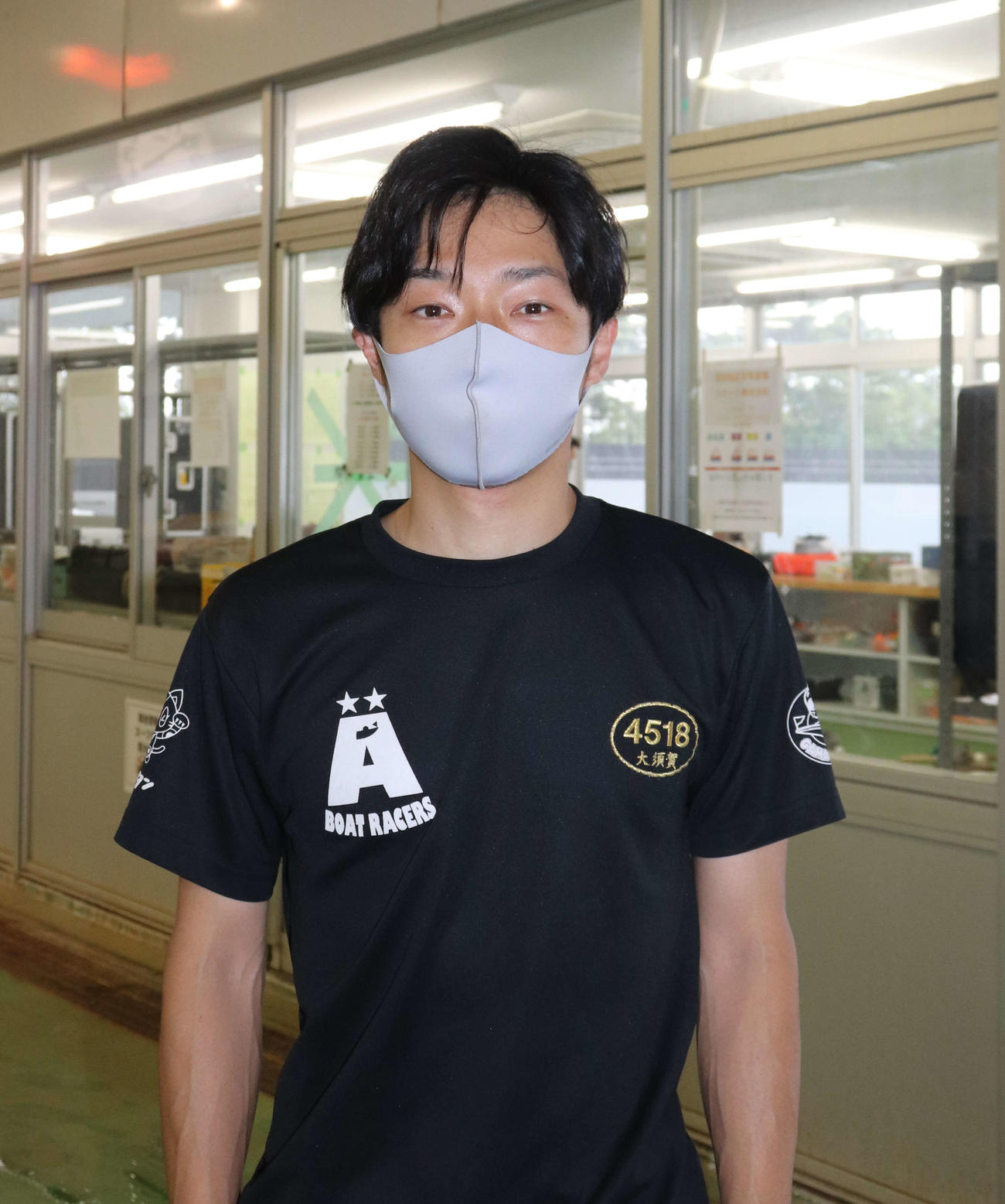 大須賀友が初日2Rを勝って通算400勝を決めた（撮影・神田成史）