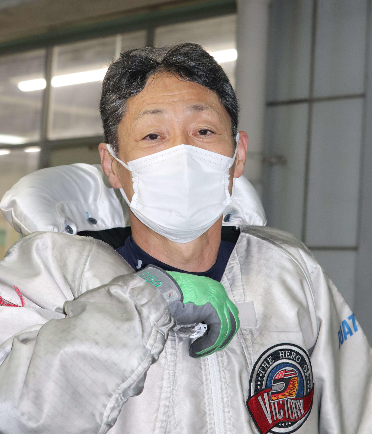 江口晃生がシビアなコース取りで揺さぶりをかける