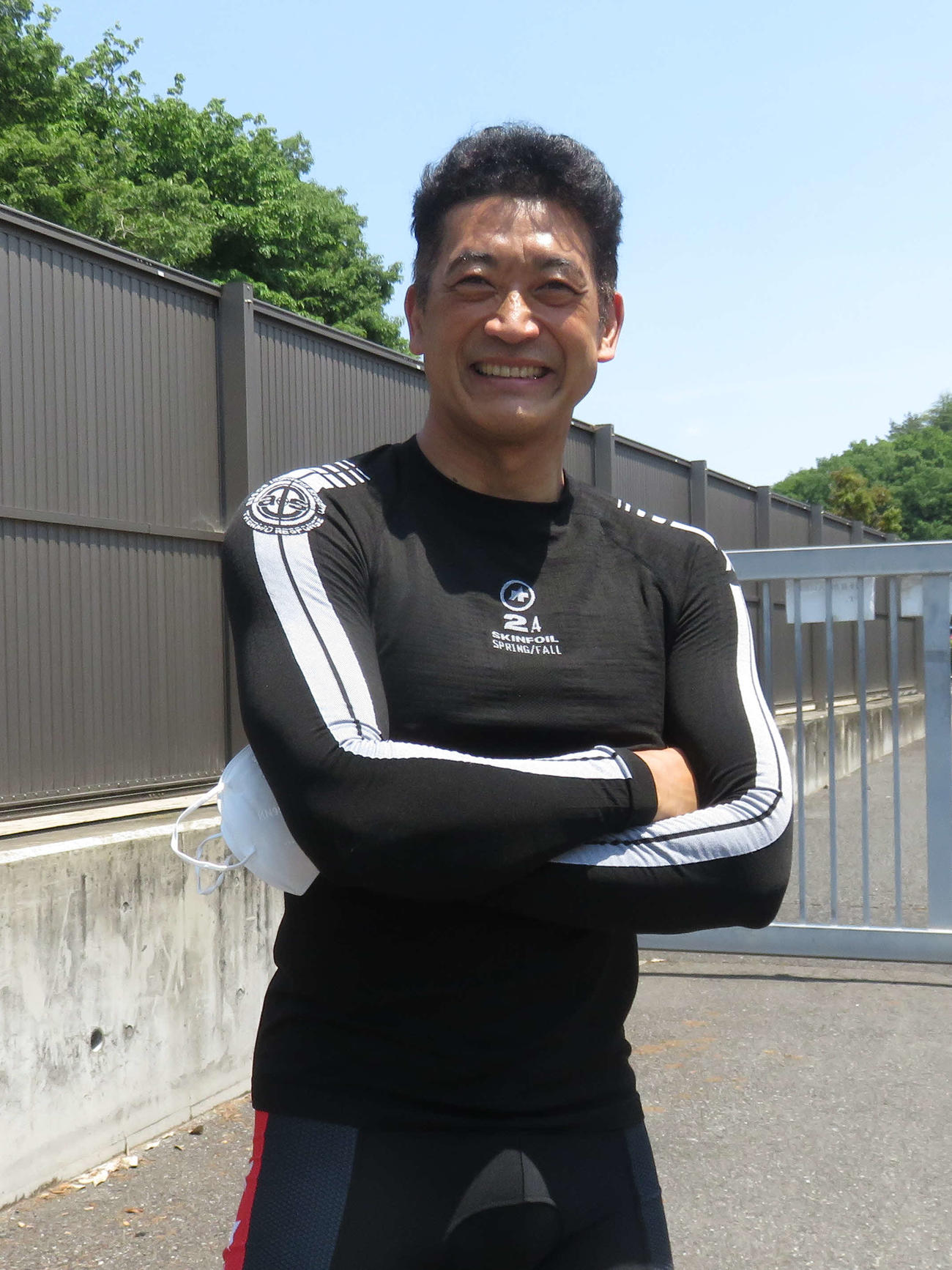 リラックスモードで前検を迎えた神山雄一郎（撮影・野島成浩）