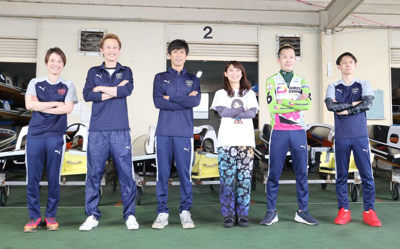 ドリーム戦に出場する左から平高奈菜、白井英治、池田浩二、守屋美穂、西山貴浩、毒島誠（撮影・梅根麻紀）