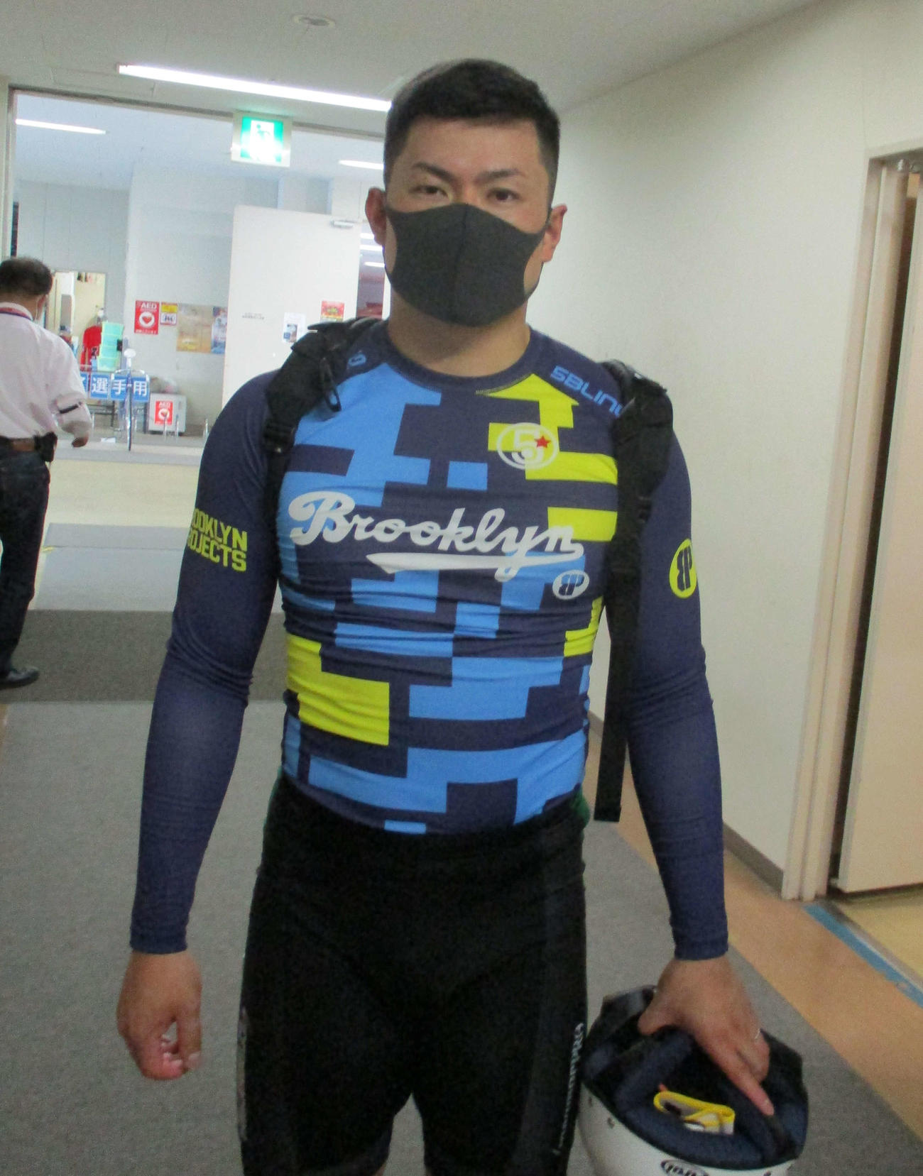 決勝11R、地元で完全優勝を目指す小原周祐（撮影・榎並義朗）