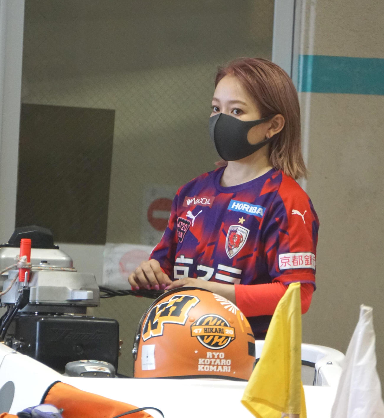西沢日花里が男子選手を相手にひと泡吹かせる