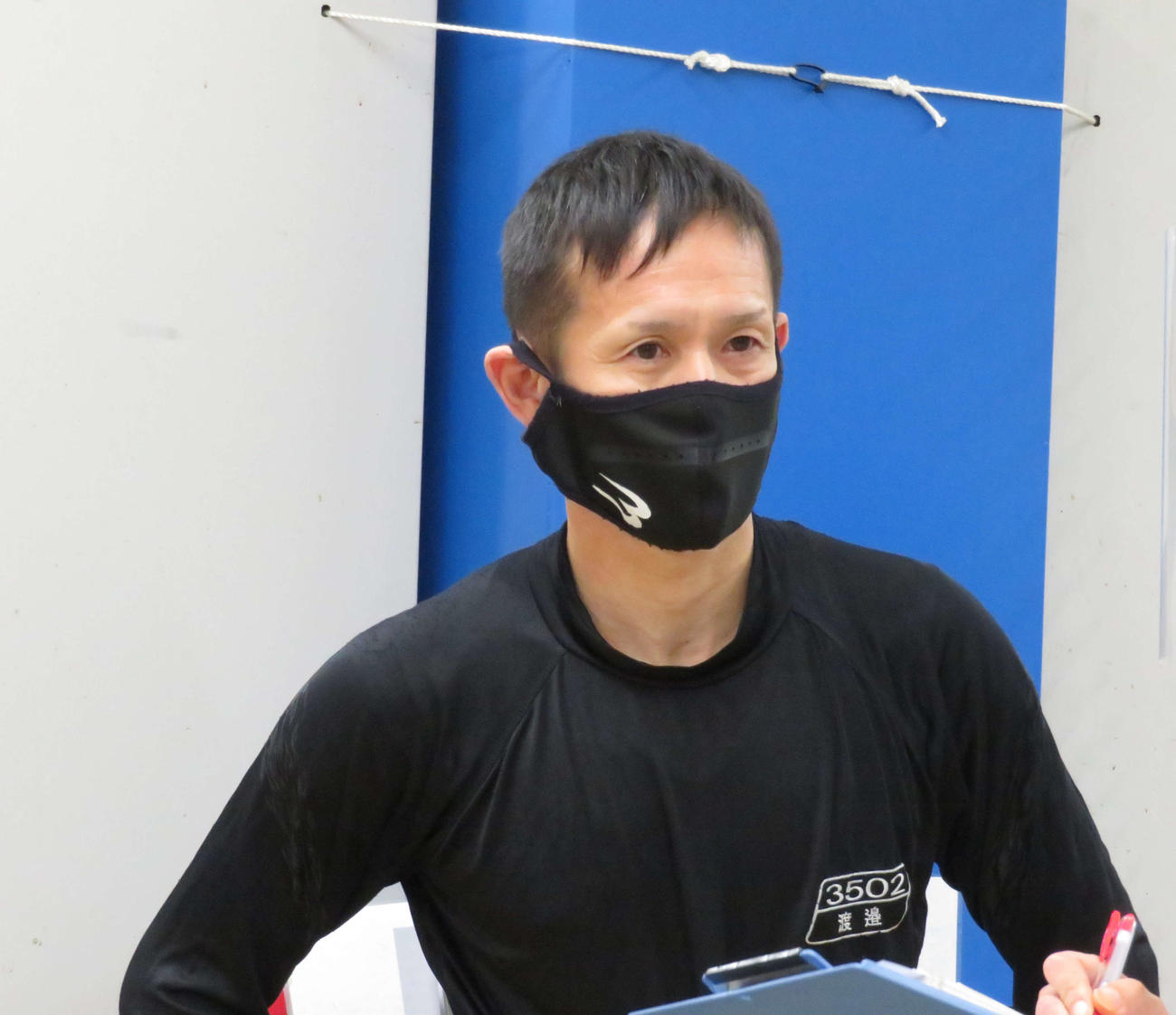 上昇度光る39号機を得た渡辺英児（撮影・窪寺伸行）