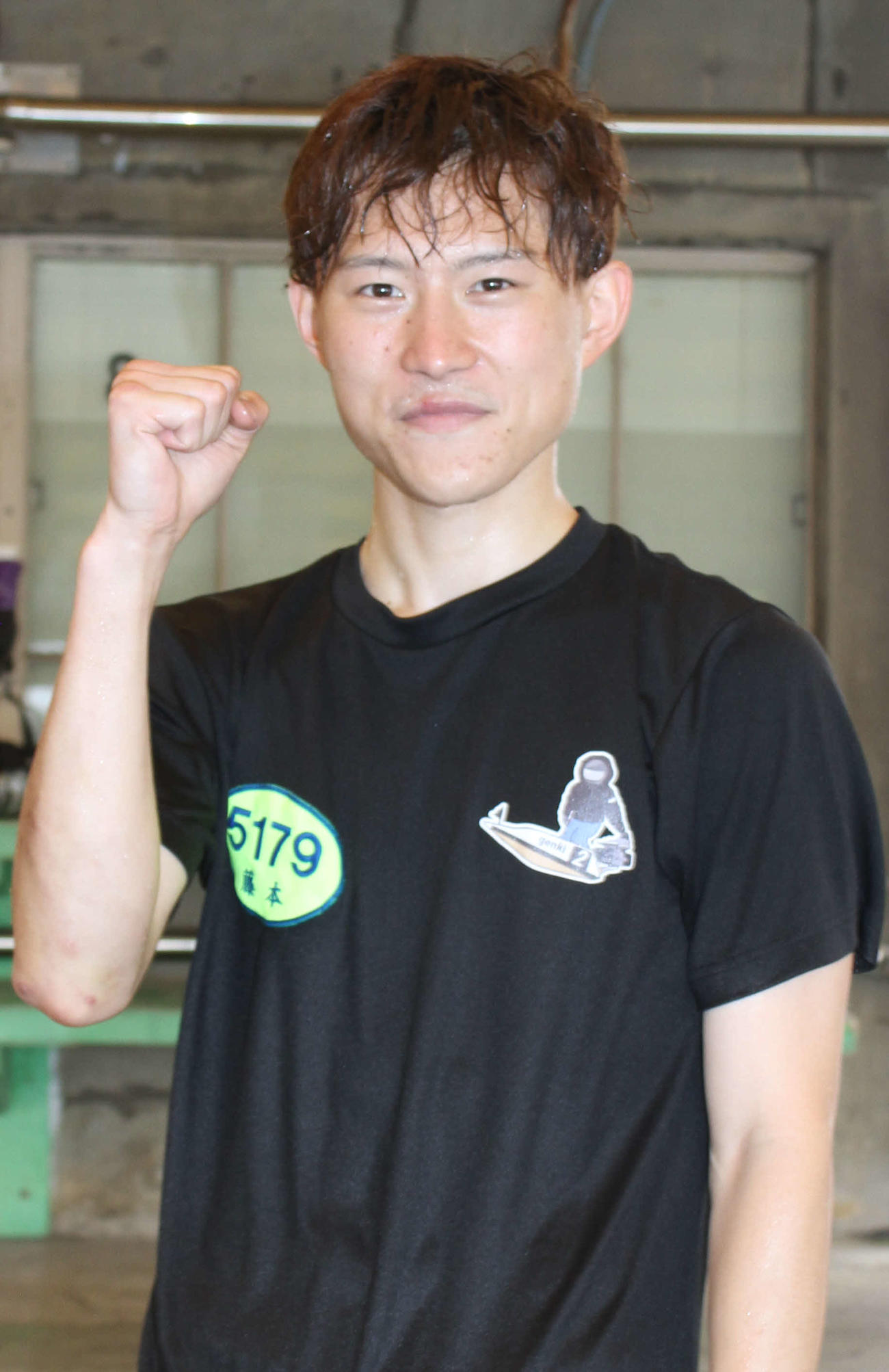 藤本元輝が地元水面でデビュー初勝利を挙げた（撮影・北條直治）