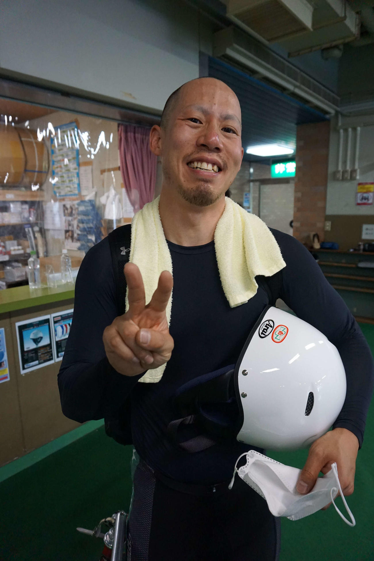 通算200勝を達成して笑顔の戸田康平