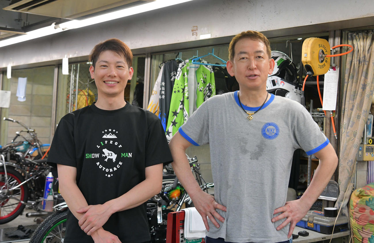 師弟そろって連勝した田方秀和（右）と青木隆浩