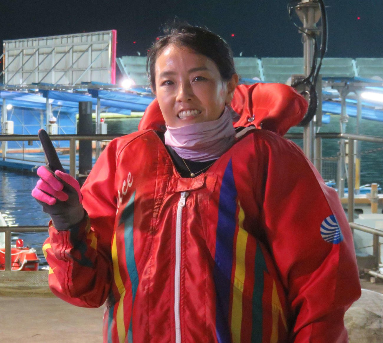香川素子はレディースチャンピオン初優勝に1本Vサイン