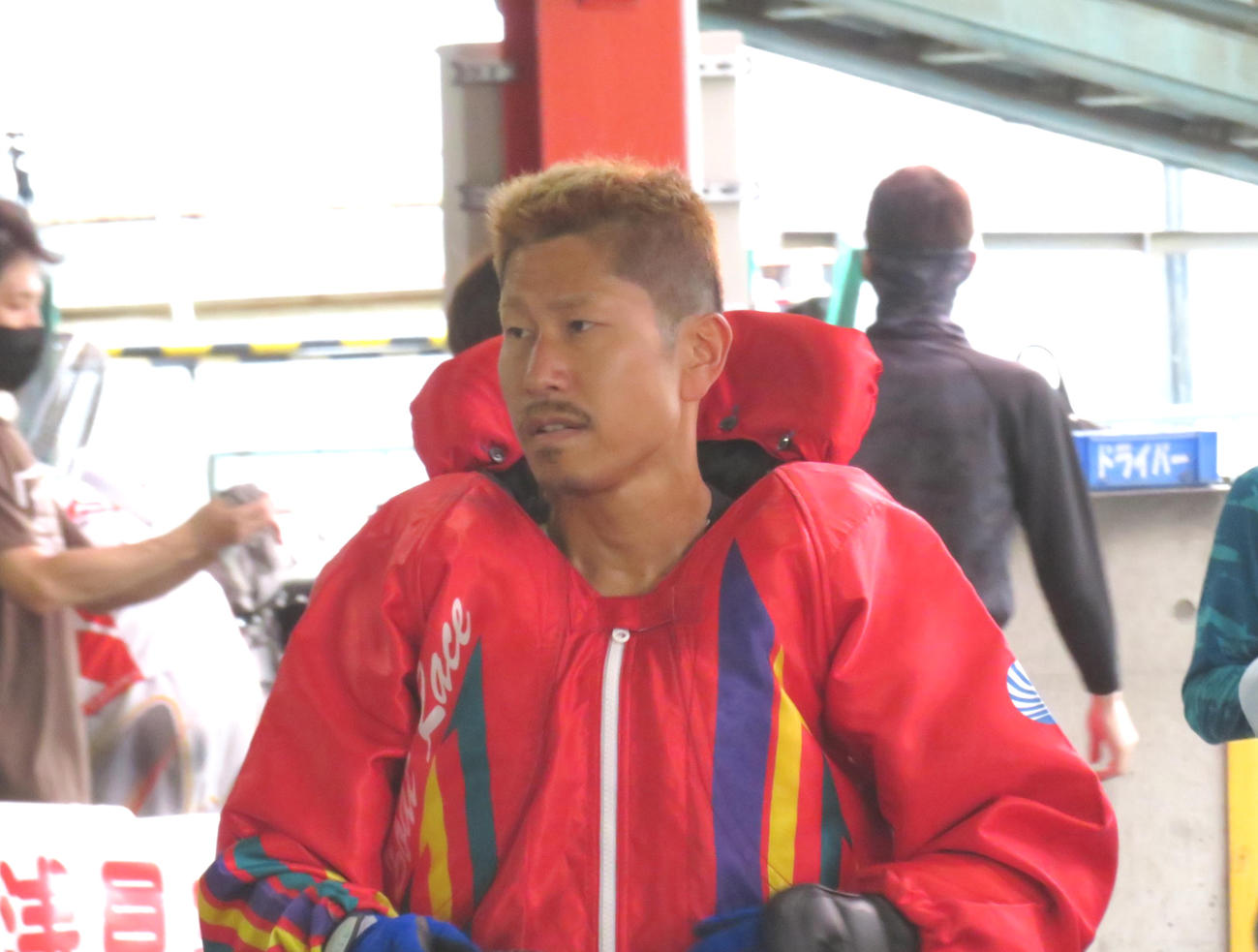 3日目12R、イン川尻泰輔がスタート勝負を制する