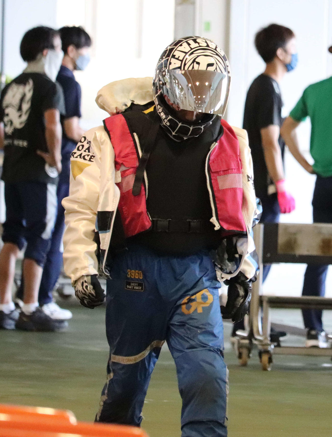 菊地孝平が準優12Rでフライング。肩を落としてピットに引き揚げた