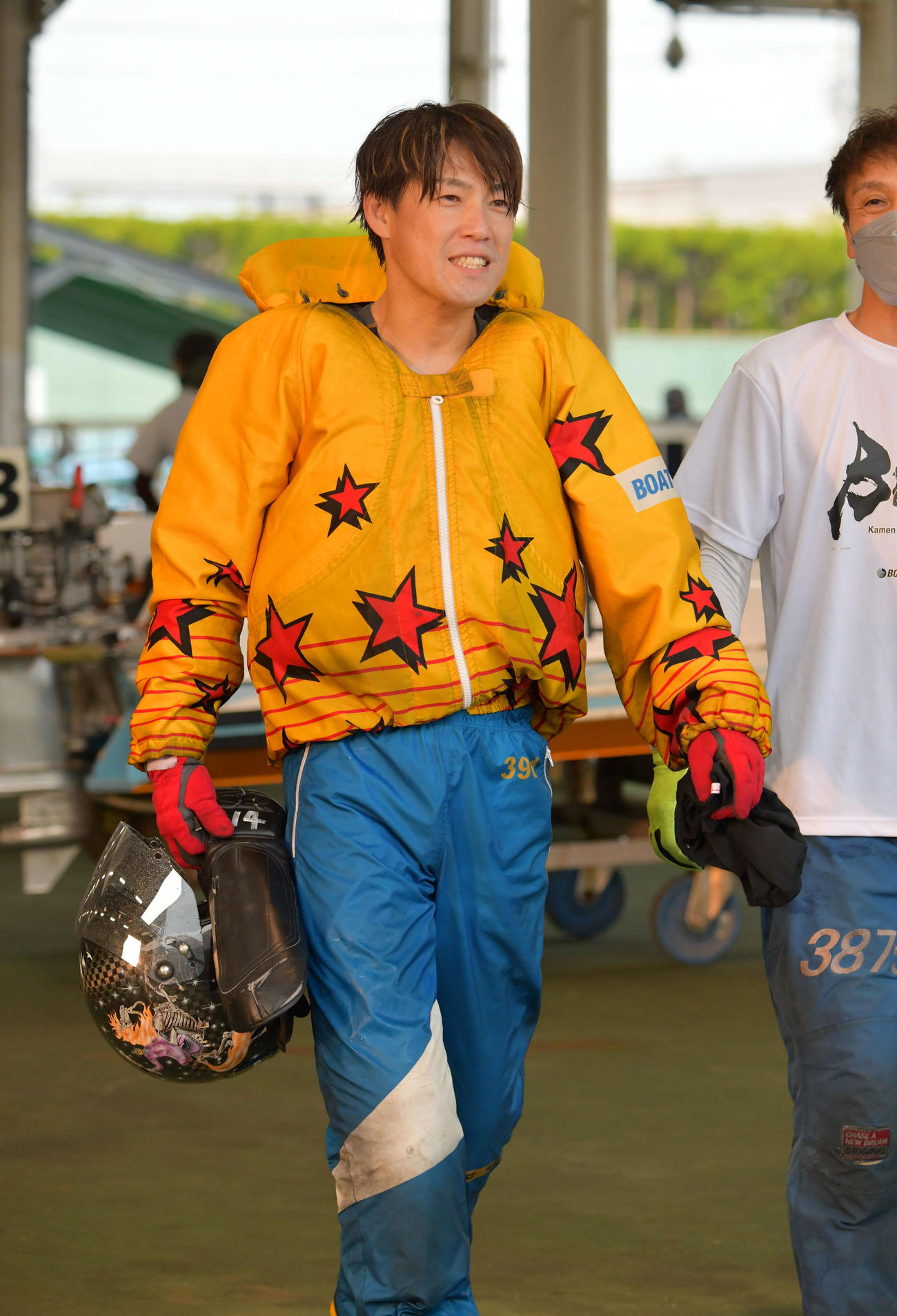 谷村一哉が逆転の予選トップ通過を目指す