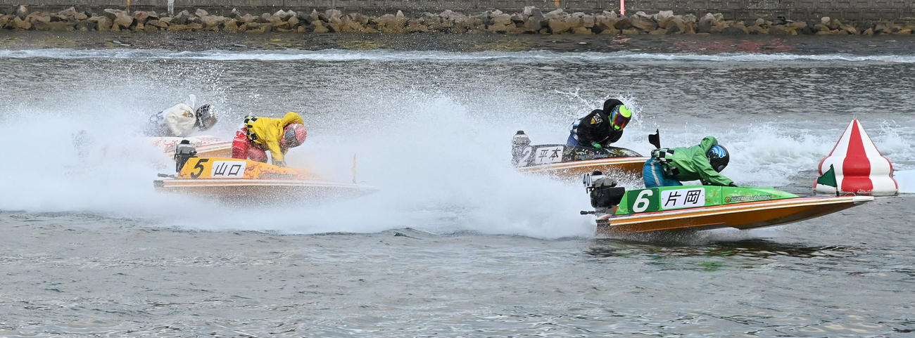 浜名湖優勝戦1周2マーク（撮影・前岡正明）