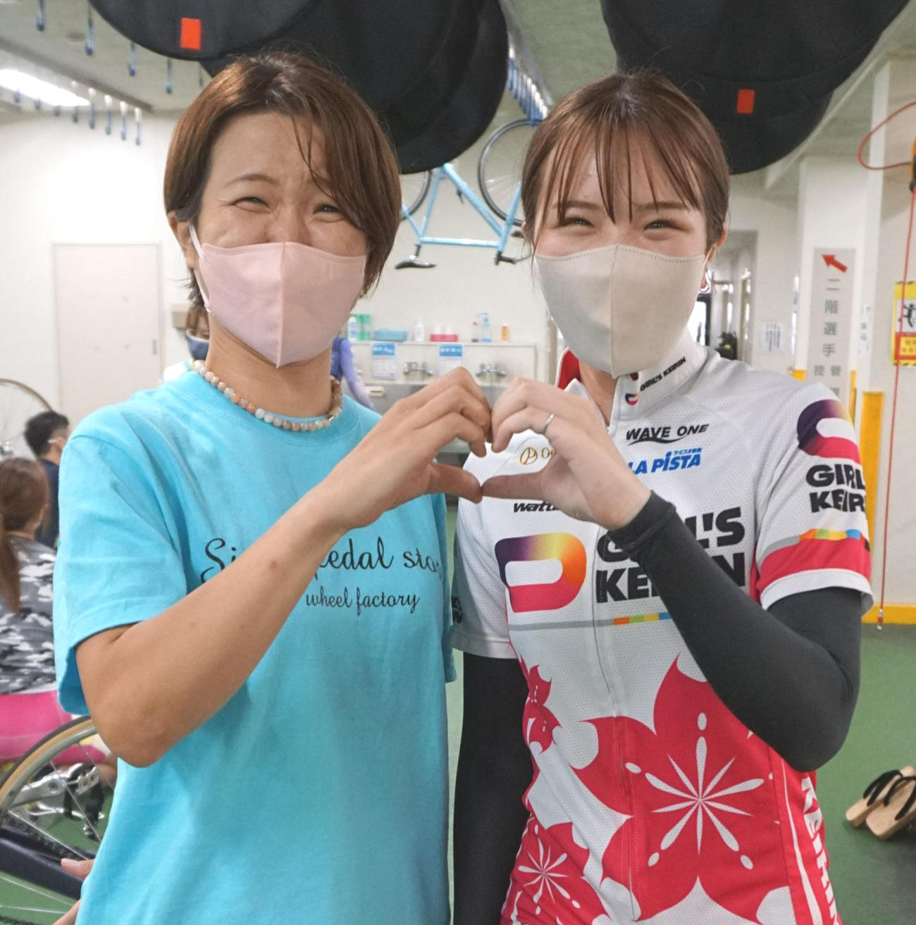 そろって決勝に進出した山口伊吹（右）と長沢彩