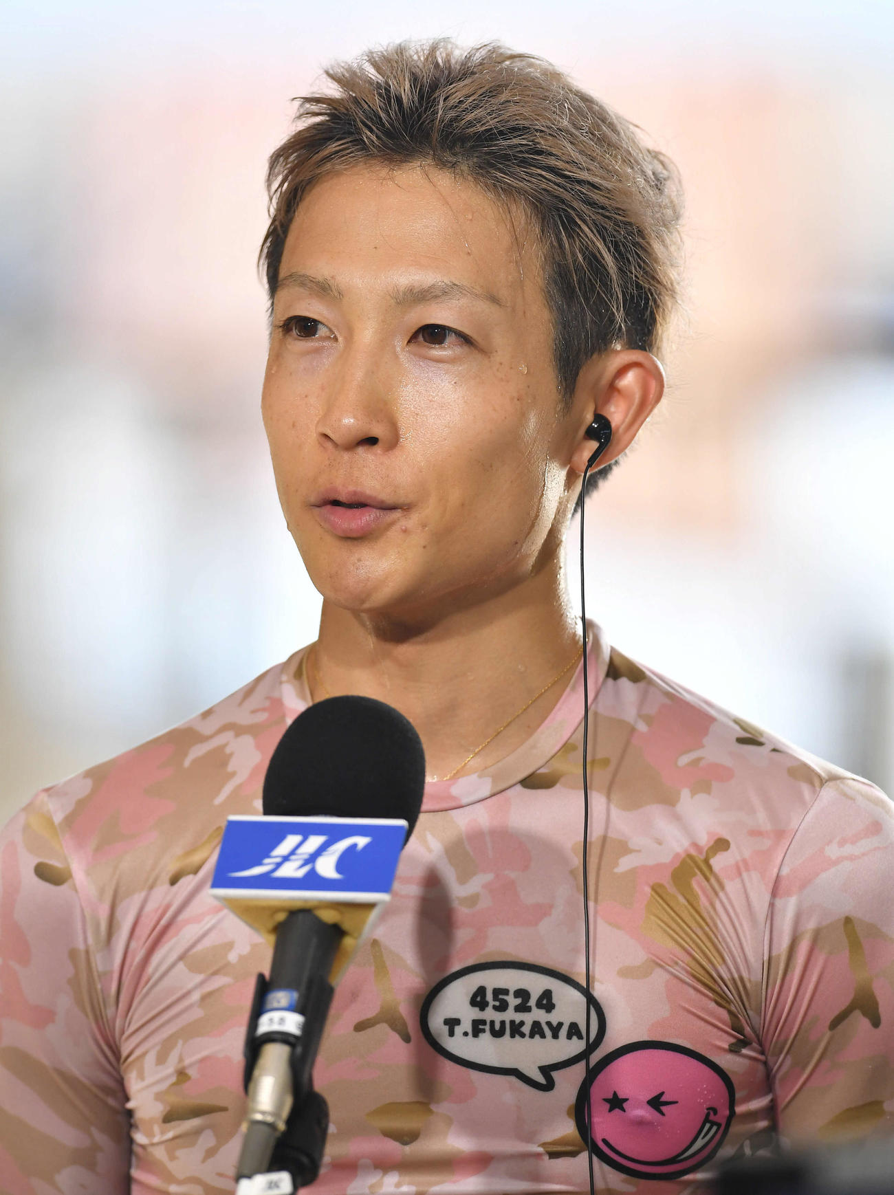 12Rの勝利インタビューを受ける4524深谷知博（撮影・岩下翔太）