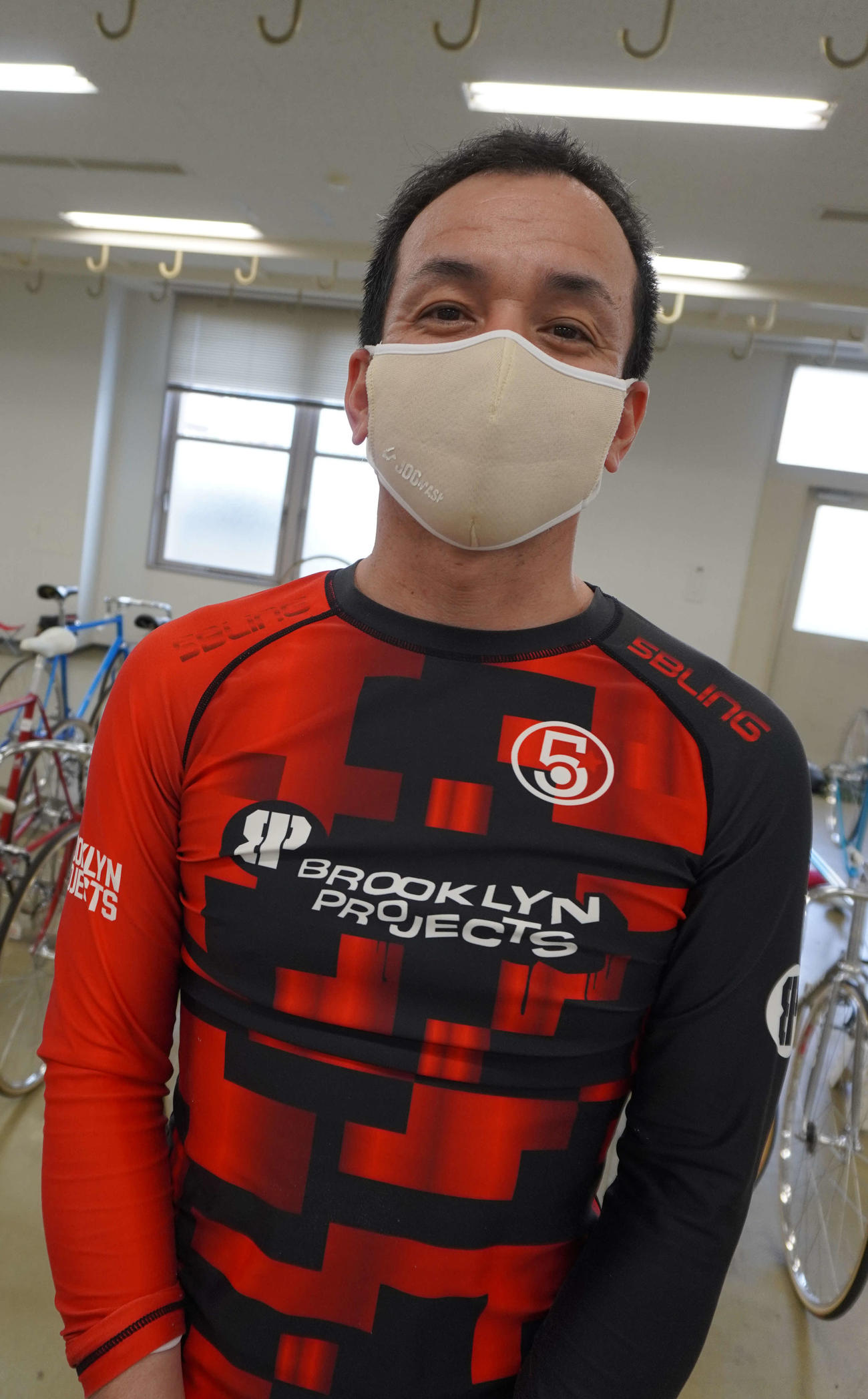 広島のレジェンドたちと参戦し奮起を誓う郡英治