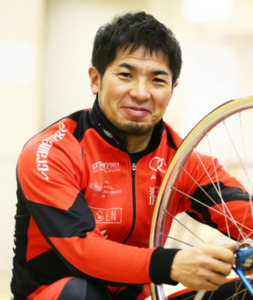 引退を発表した村上義弘