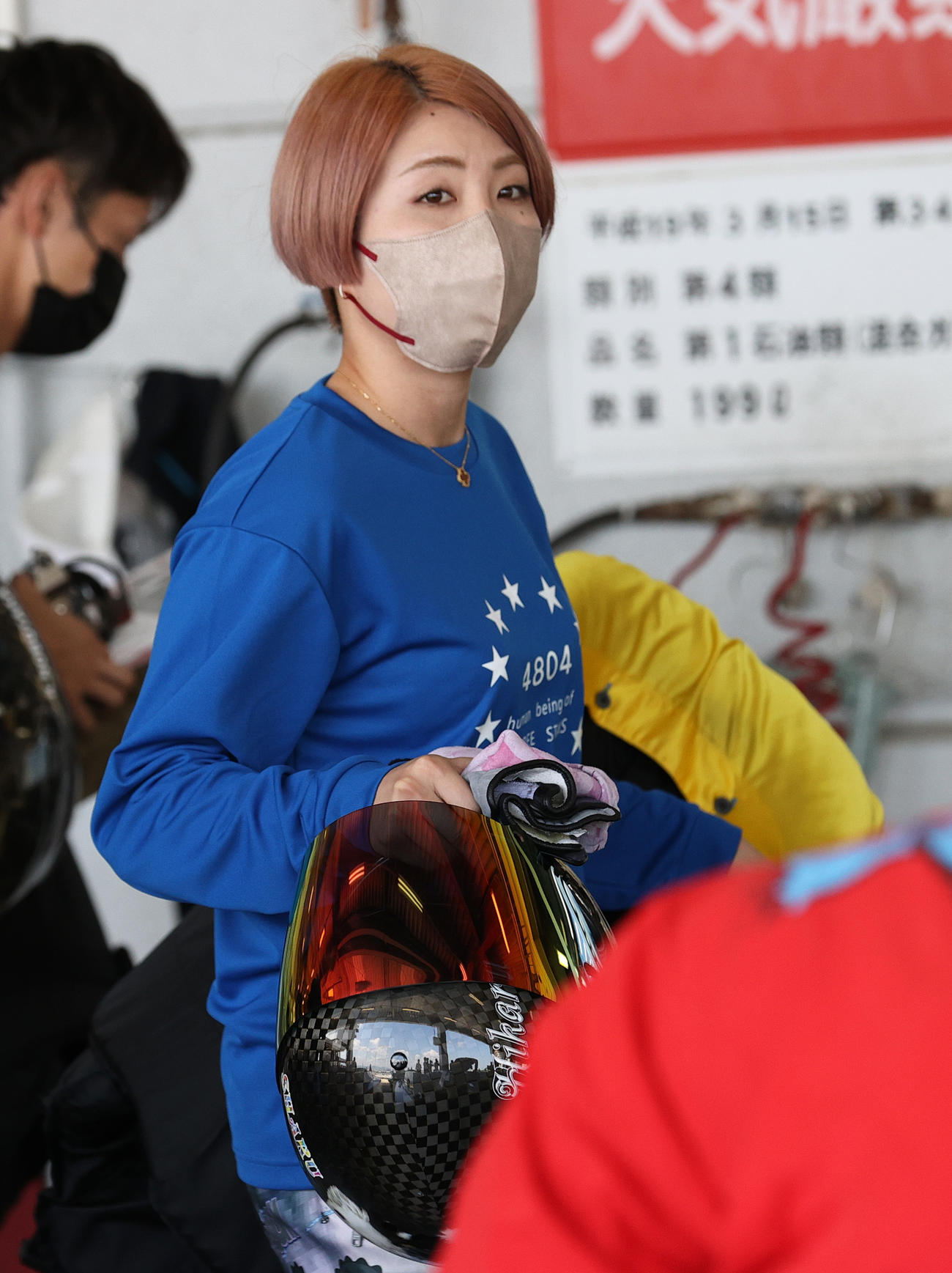 高田ひかるが伸びをつけて初日に臨む（撮影・上山淳一）