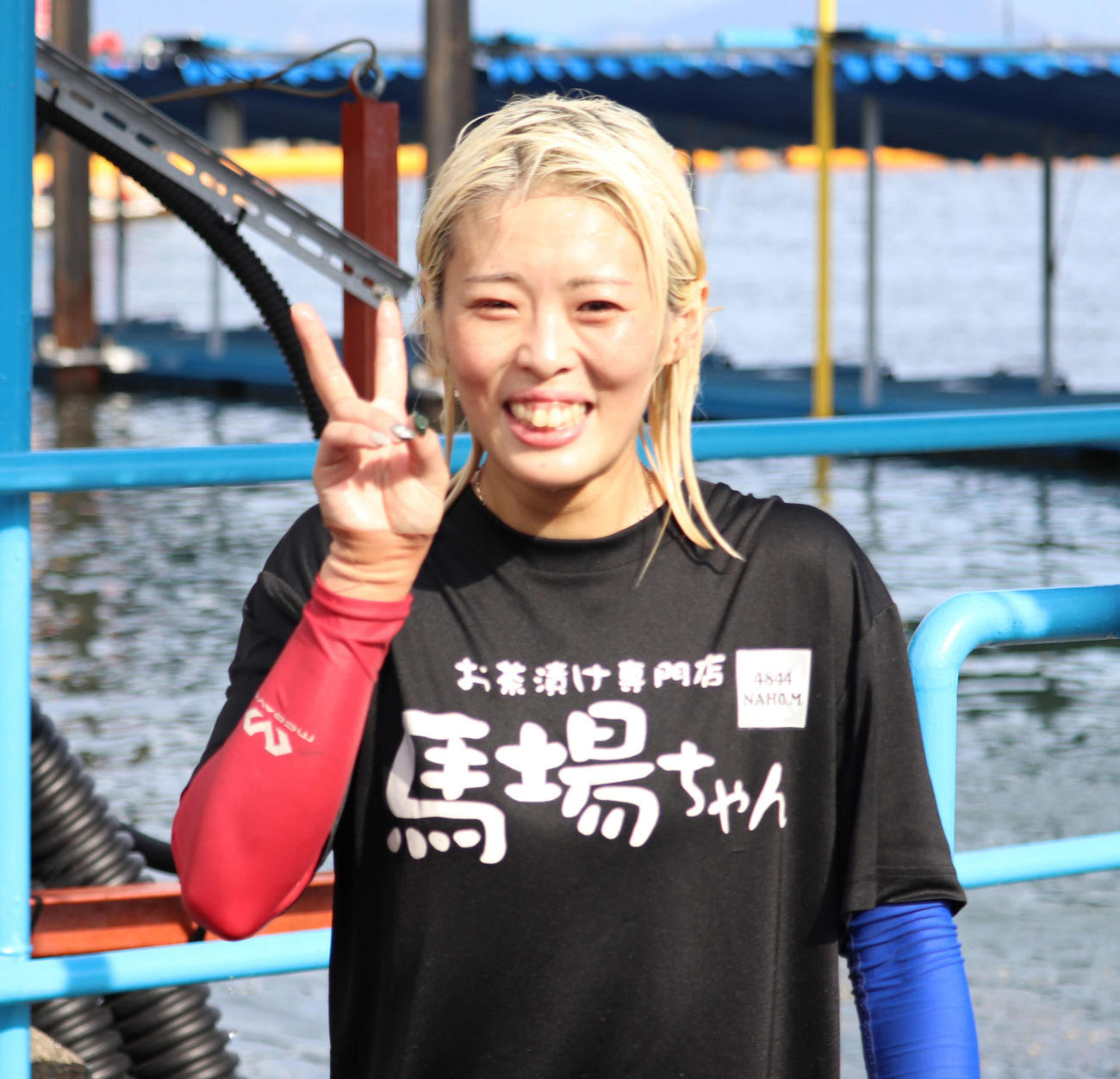 村上奈穂が水神祭を終えてVサイン