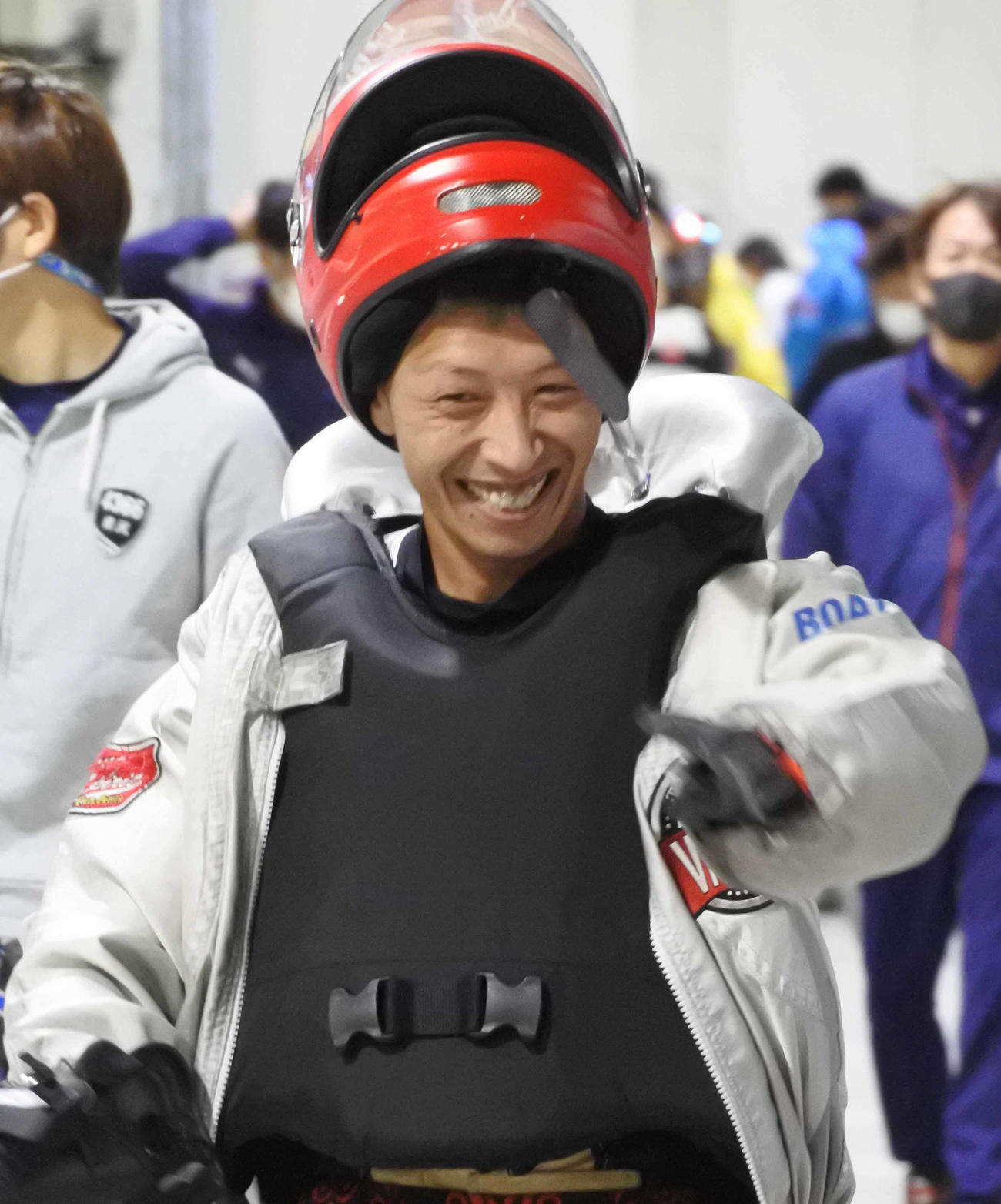 2日目12R、西野翔太が好エンジンを生かして外枠を克服する