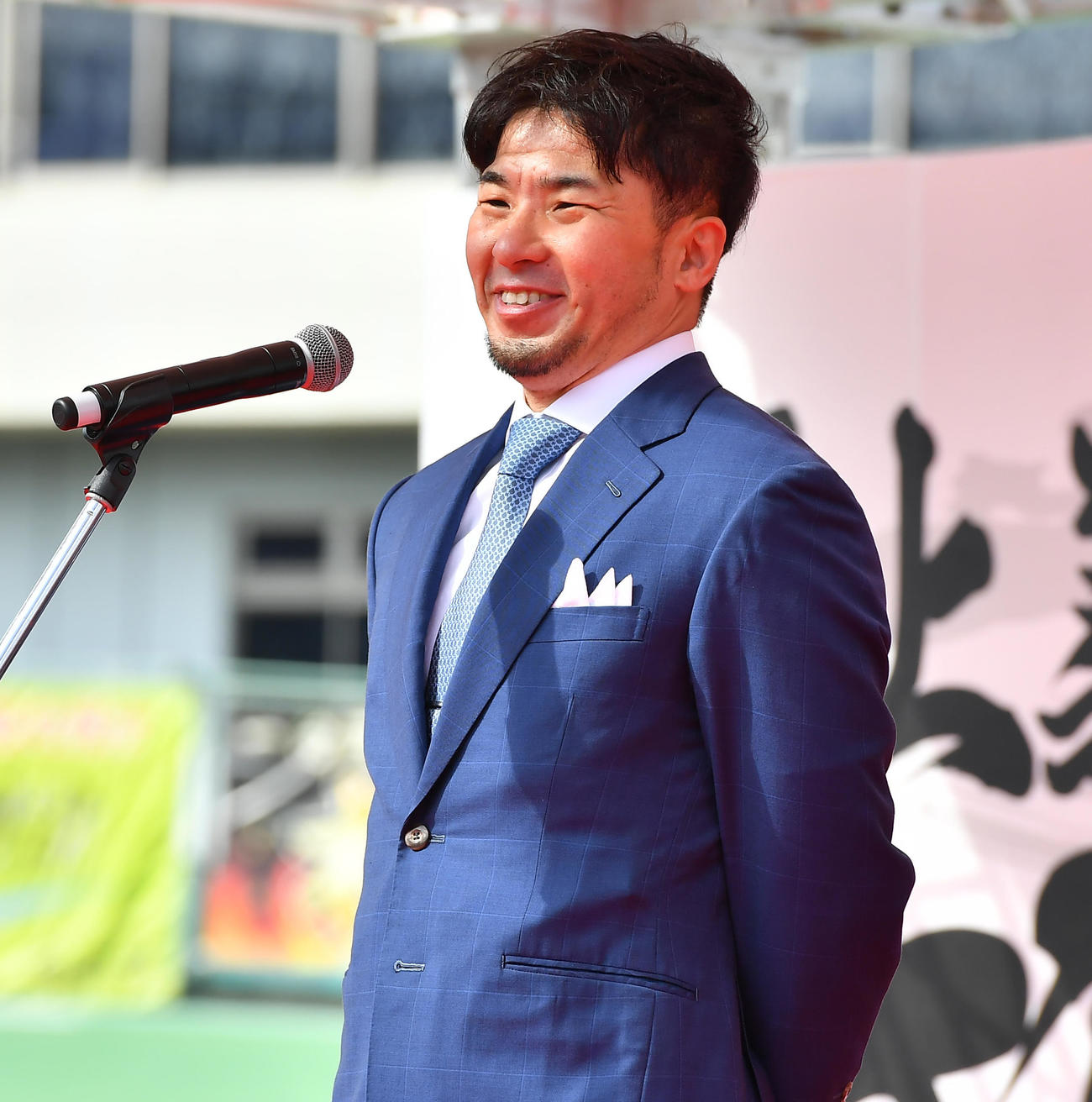 向日町競輪場で引退報告会を行った村上義弘氏