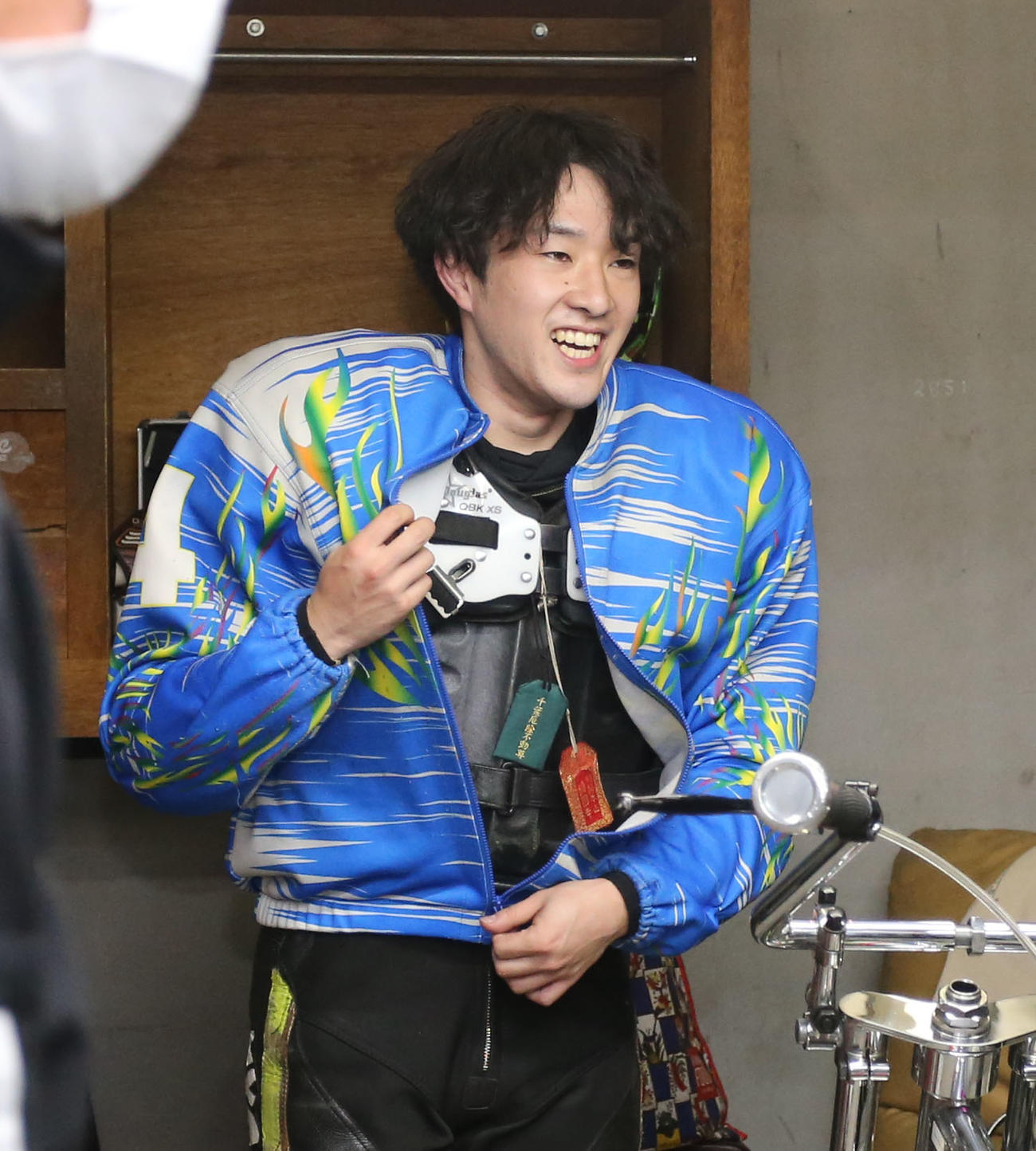 スーパーライダー戦12Rは、仕掛け鋭い黒川京介が押し切る