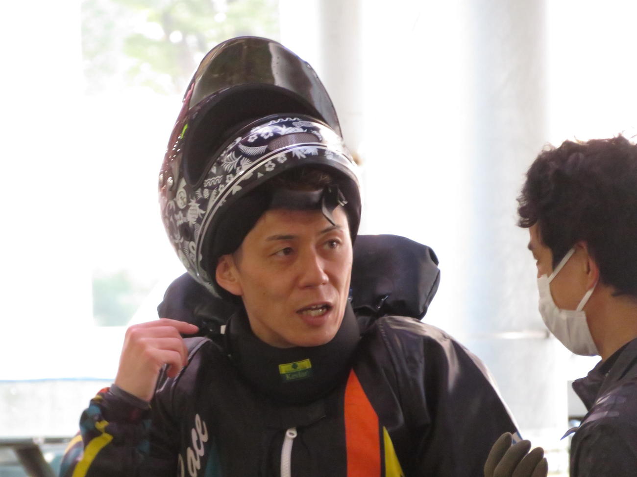 流れを修正しつつある河村了