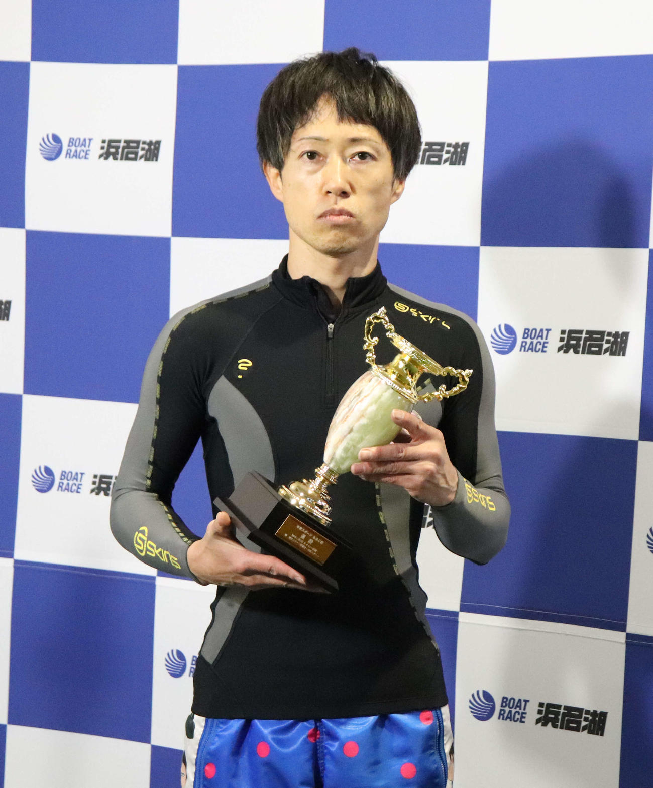 中岡正彦が徳増秀樹の猛攻をしのいで、今年3度目の優勝を飾った