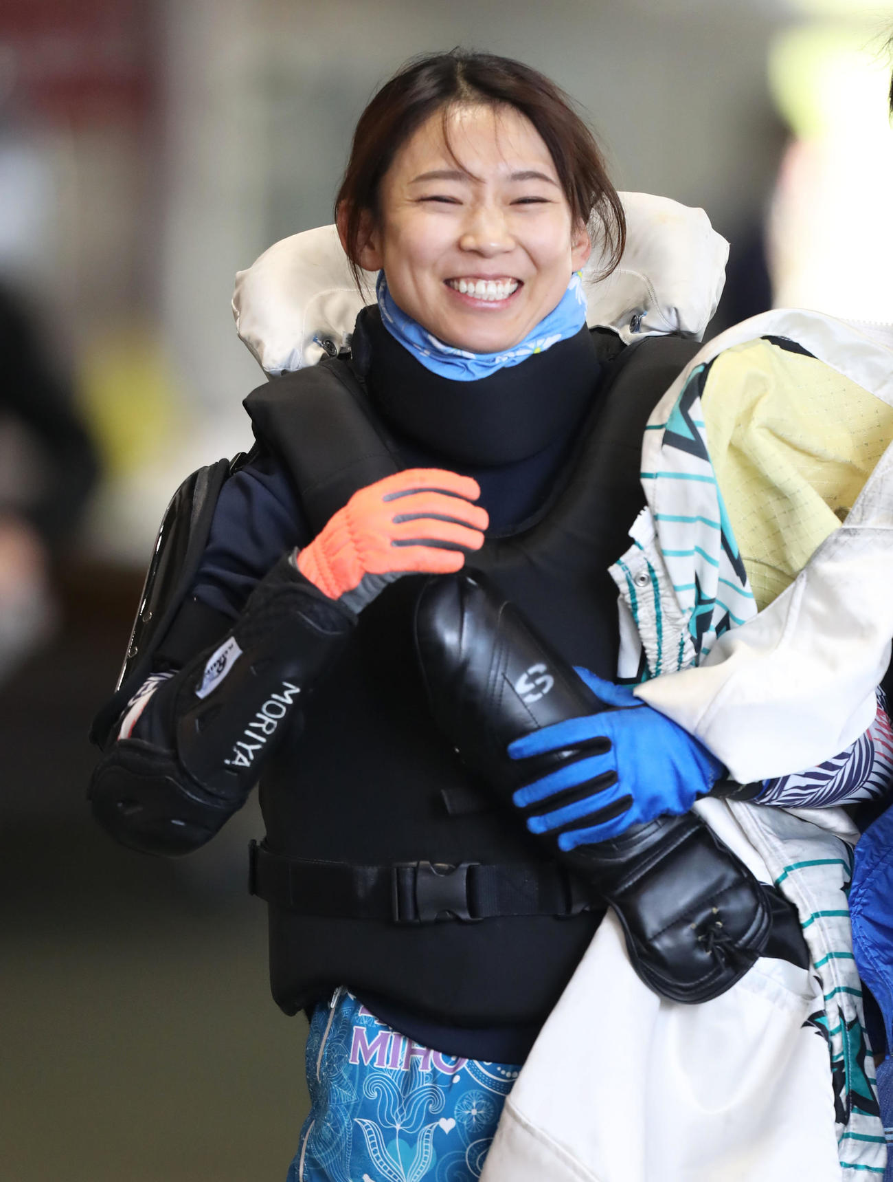 逃げ切り勝ちに笑顔の守屋美穂（撮影・屋方直哉）