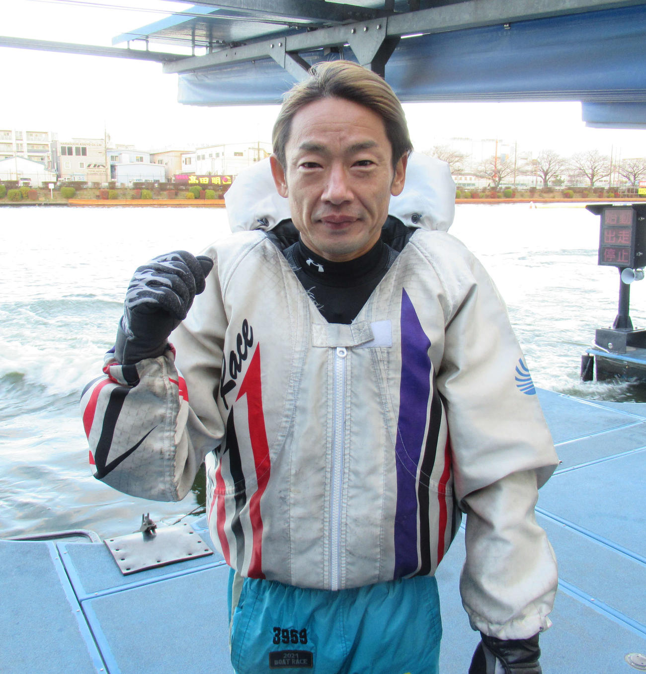 坪井康晴は、優勝戦2Mで逆転し戸田初優勝。今年2勝目。通算72勝目。これで全24場中23場目の優勝となった