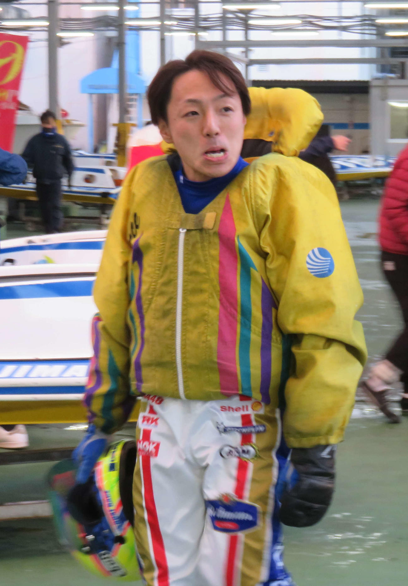 青木玄太は初日連勝発進に、ちょっとおどけた表情