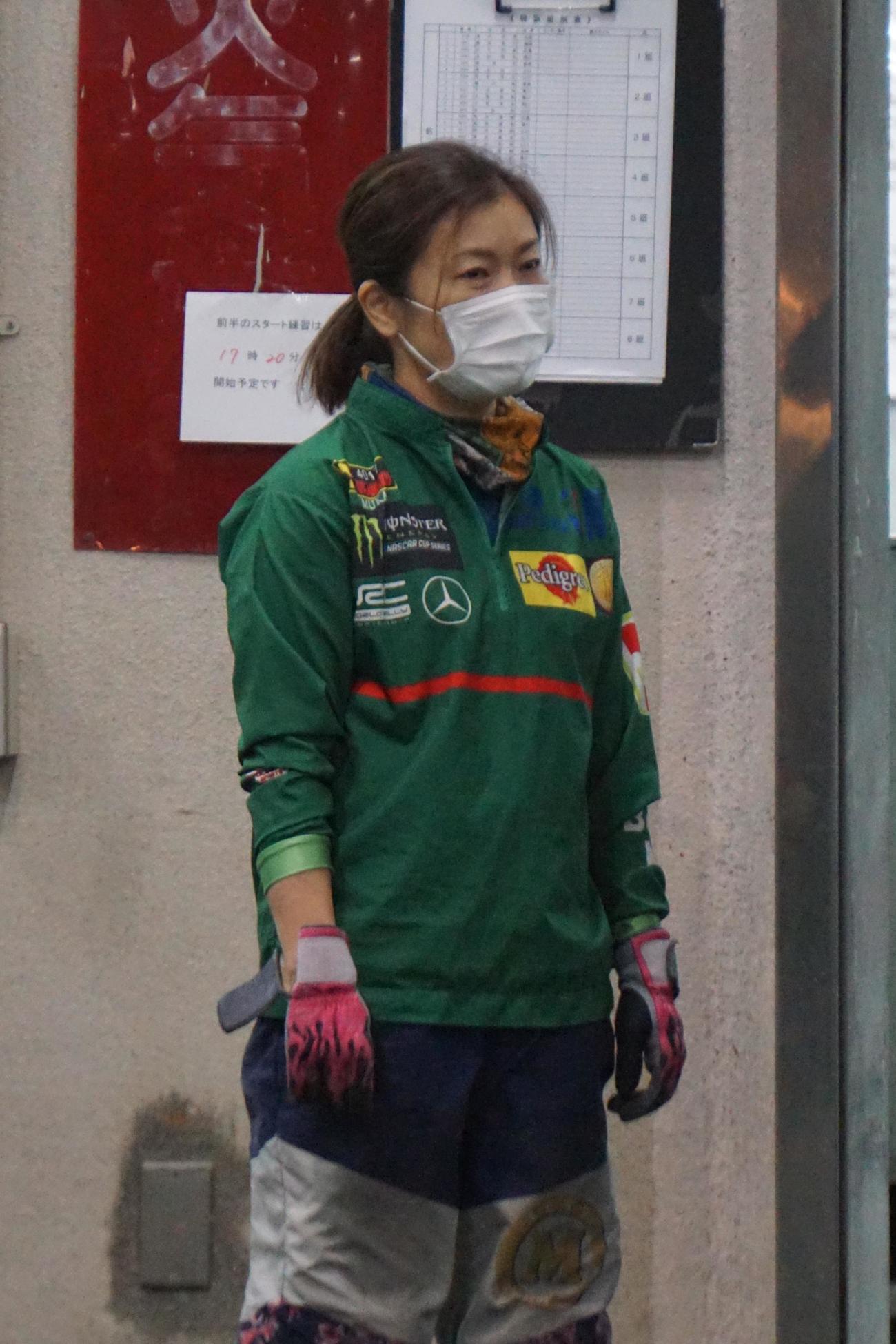 向井美鈴が男子相手に奮闘している
