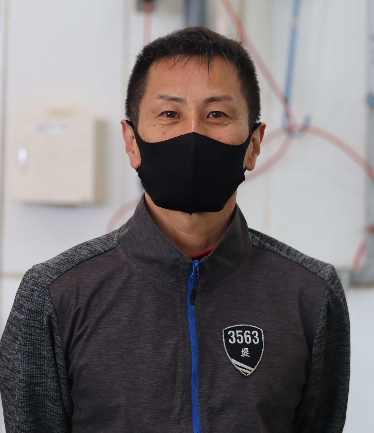 注目の7号機のパワーを味方に初日好発進を決めた堤昇（撮影・神田成史）