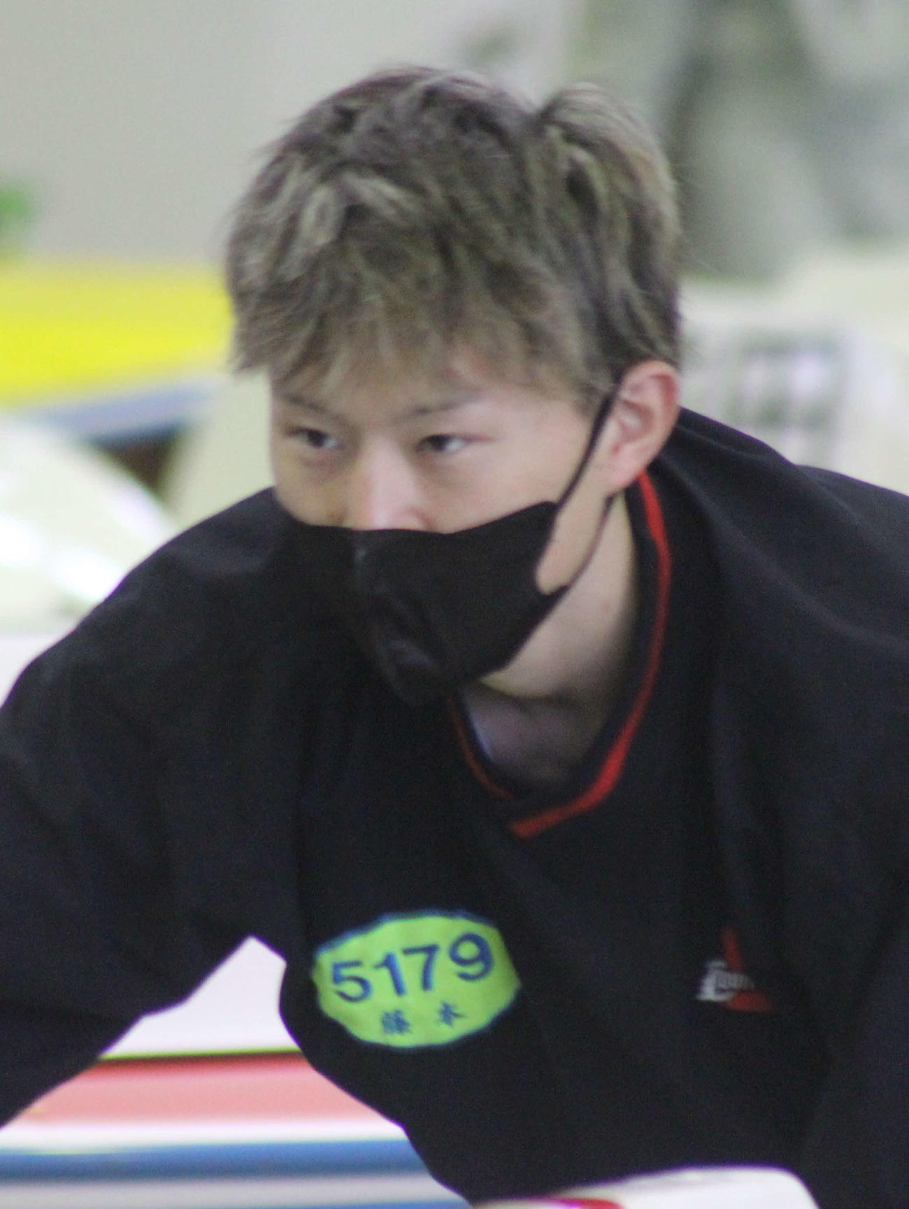 福岡初日8R、藤本元輝は6コースから握って2着に入った