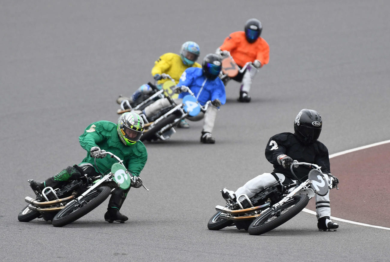 全日本選抜準々決勝戦10R、1着丹村飛竜（2）、2着佐藤貴也（6）、3着長田雅也（4）（撮影・柴田隆二）