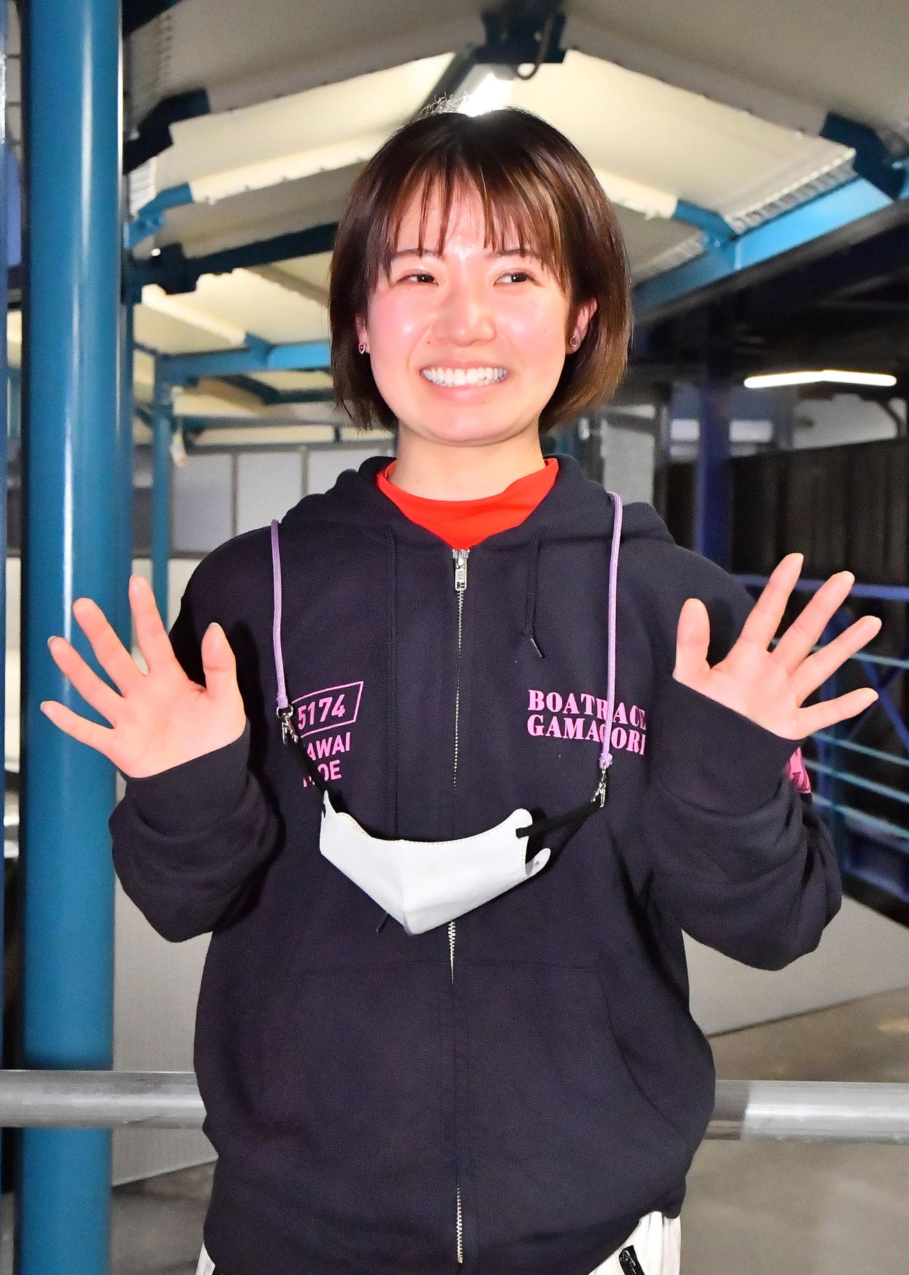 最近の趣味はスノーボードという川井萌