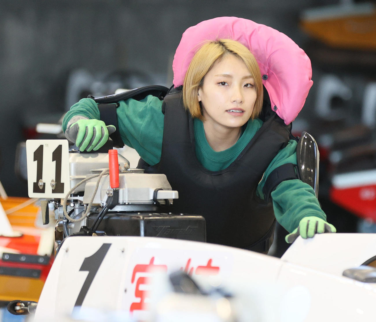 エース格の11号機を引いた宮崎安奈（撮影・上山淳一）