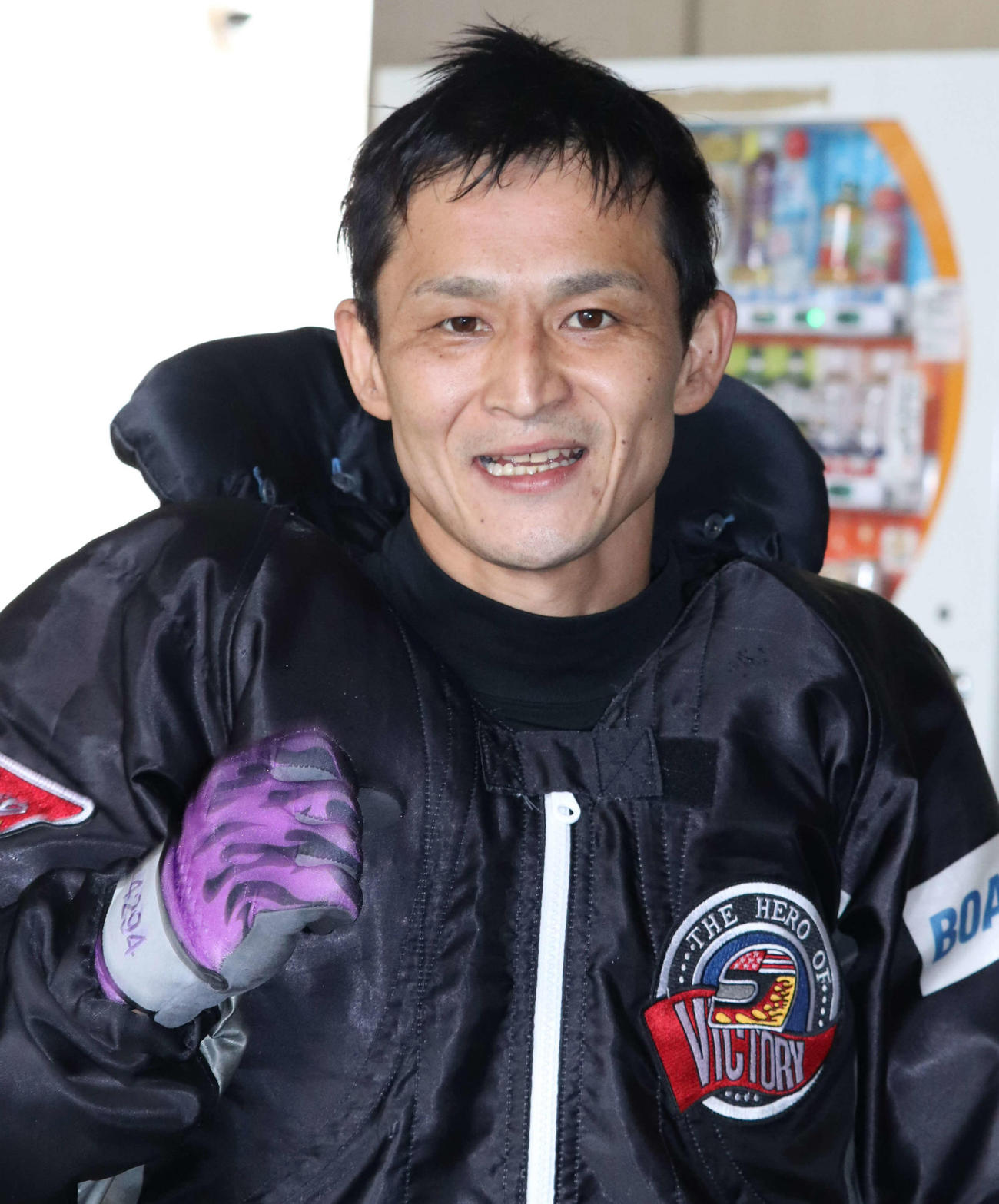 準優10RはP4294古賀繁輝が今村暢孝とのコース争いを制し優出を決めた（撮影・神田成史）＝2023年3月16日、鳴門ボートレース場