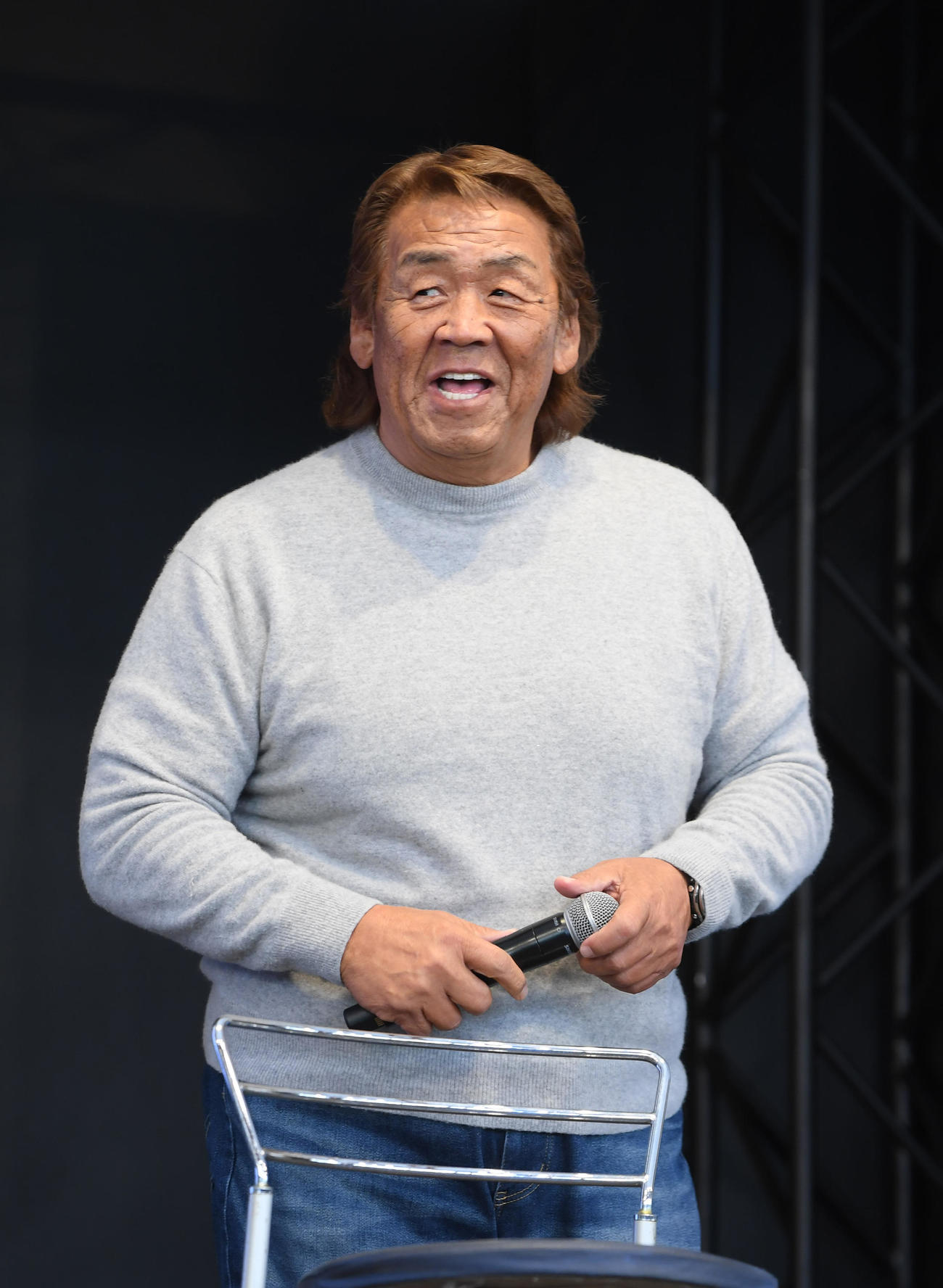 トークショーする長州力（撮影・柴田隆二）