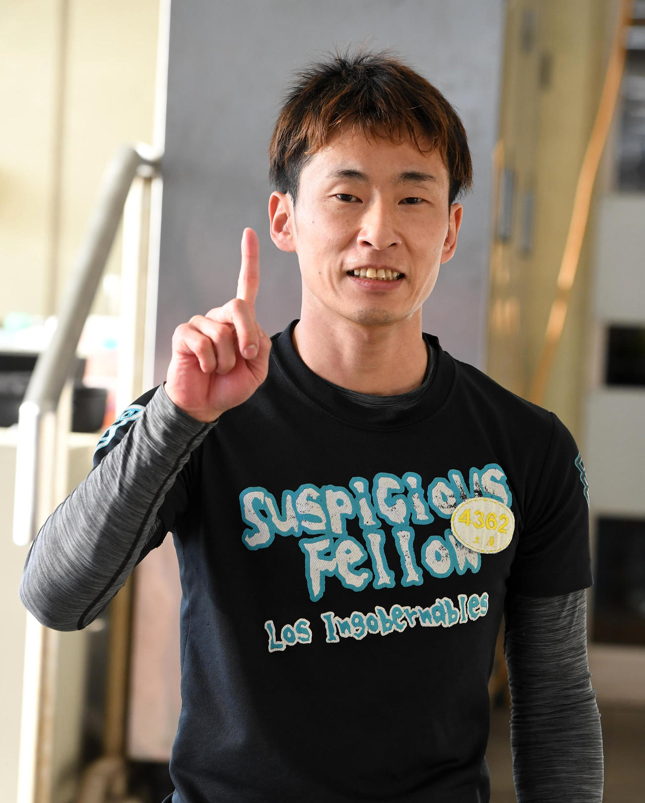 優勝戦で1号艇の土屋智則は1番ポーズを決める（撮影・柴田隆二）