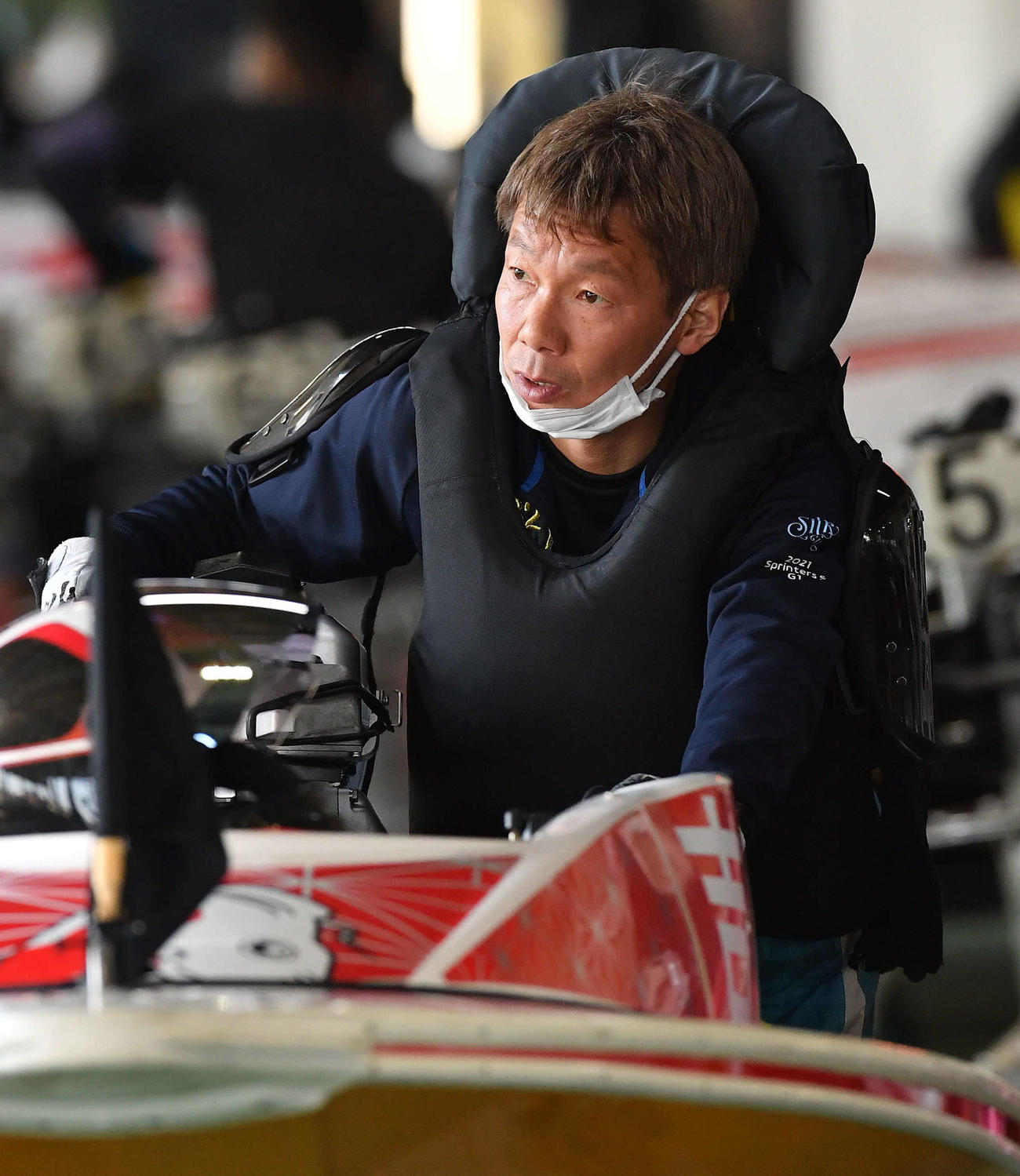 吉川昭男がコース取りから暴れ回る