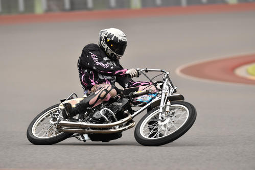 落車事故以来、初の走行練習をする森且行（2022年6月12日撮影）