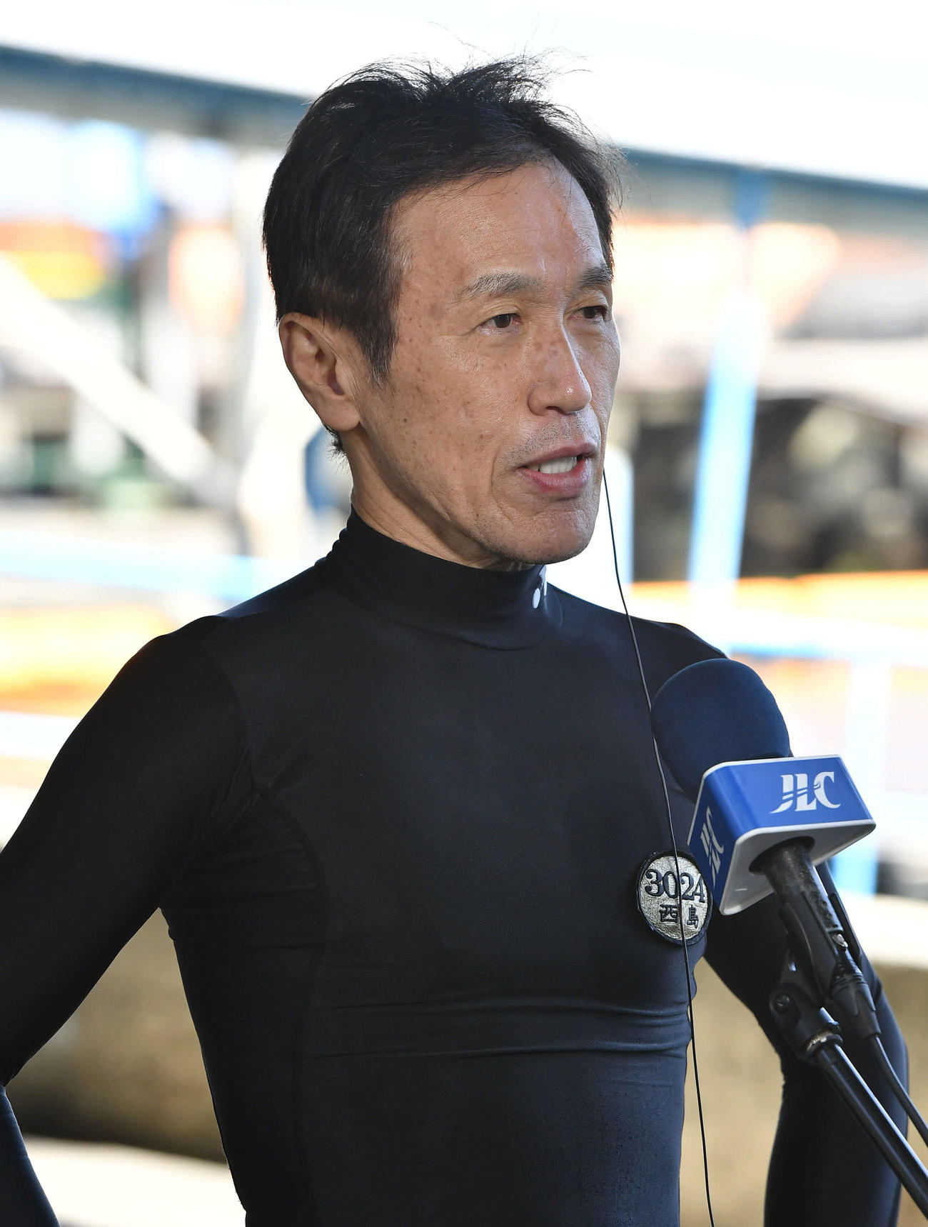 G1宮島チャンピオンカップ5日目　6Rの勝利インタビューを受ける3024西島義則（撮影・岩下翔太）