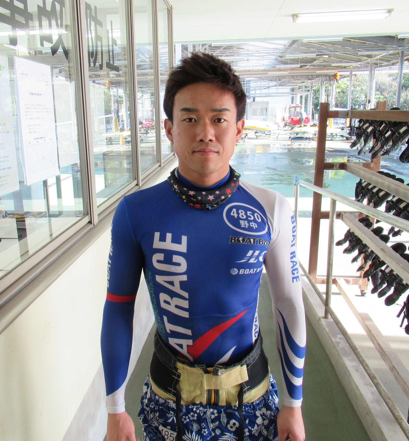 野中一平が大外から展開を突く