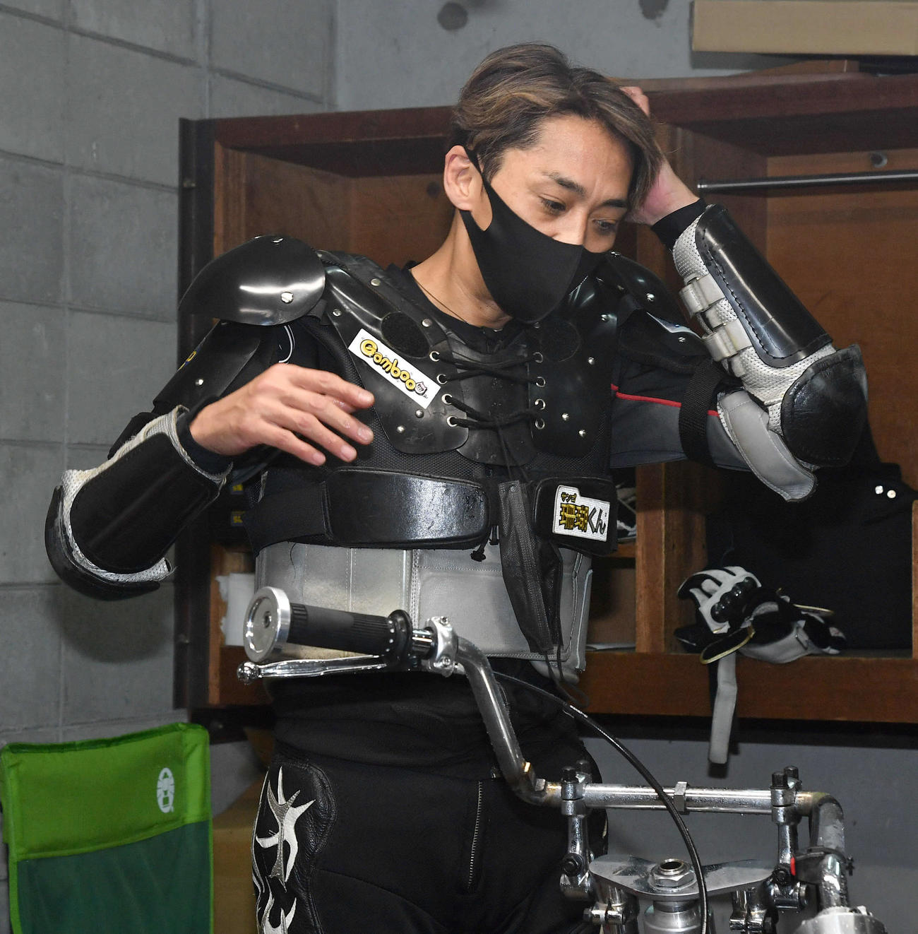 12R、8着の森且行は肩を落とす（撮影・岩下翔太）