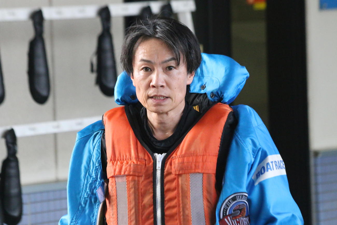 6R、逆転で1着の小川晃司は初日唯一の万舟券提供者になった