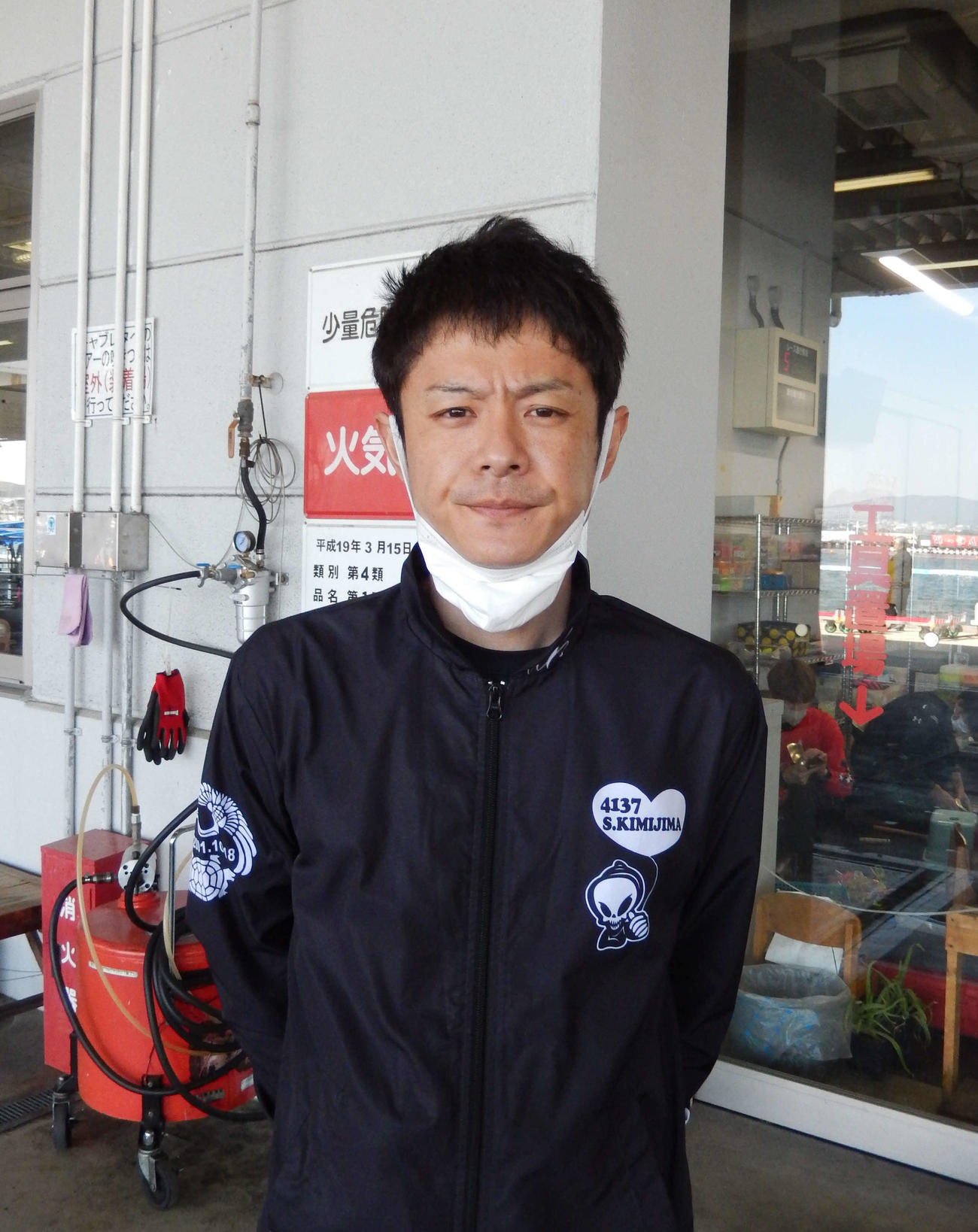 君島秀三が逃げ、まくりで連勝発進を決めた